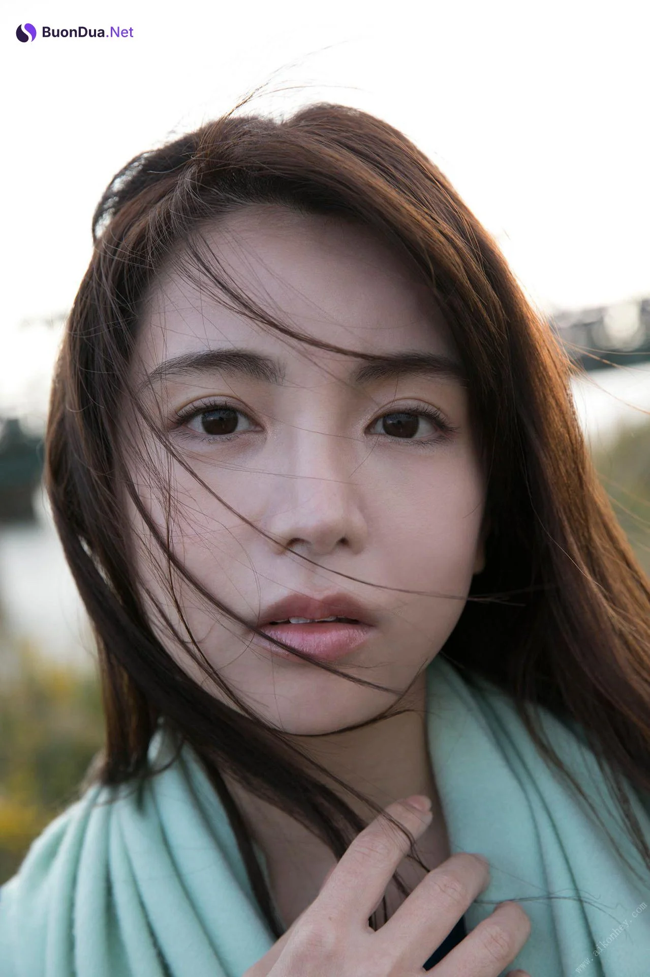 Miu Nakamura 仲村美海, 写真集 [背中を流して] Set.01 - 사진 9