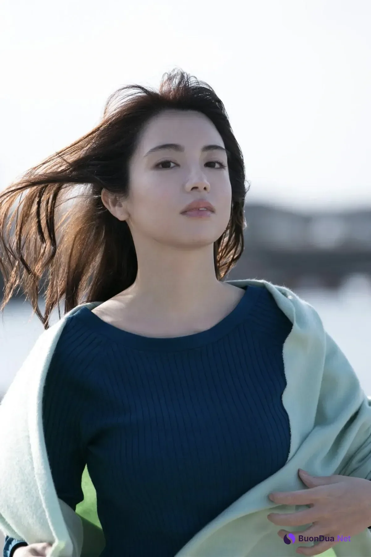 Miu Nakamura 仲村美海, 週刊ポストデジタル写真集 『背中を流して』 Set.02 - รูปภาพ 4