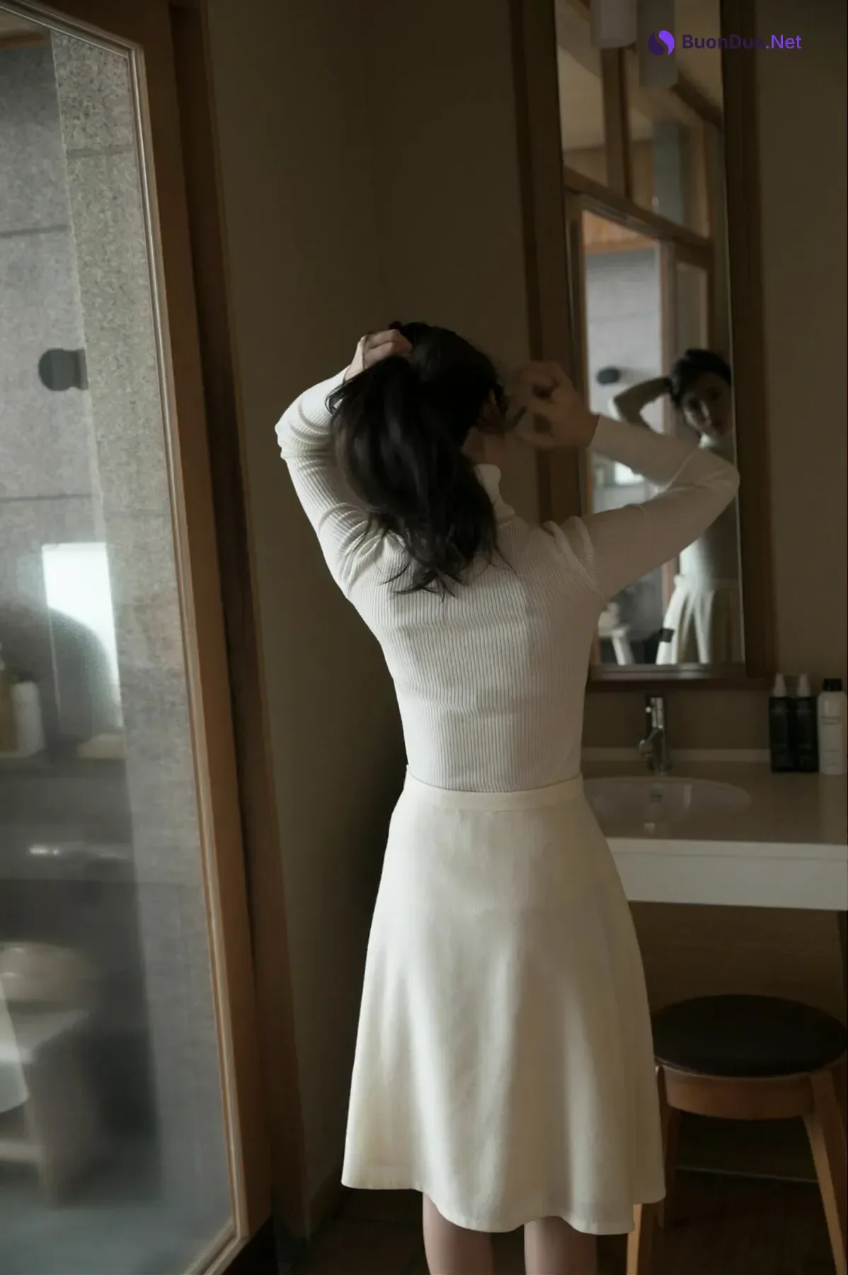 Miu Nakamura 仲村美海, 週刊ポストデジタル写真集 『背中を流して』 Set.03 - Photo 10
