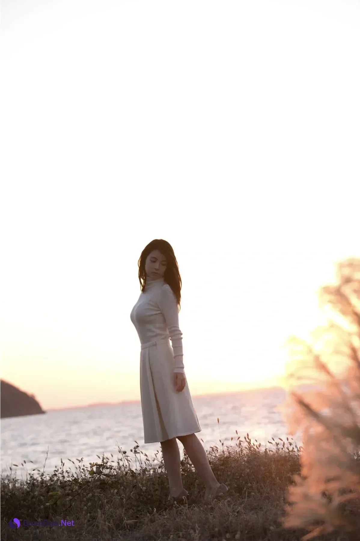 Miu Nakamura 仲村美海, 週刊ポストデジタル写真集 『背中を流して』 Set.03 - Photo 2