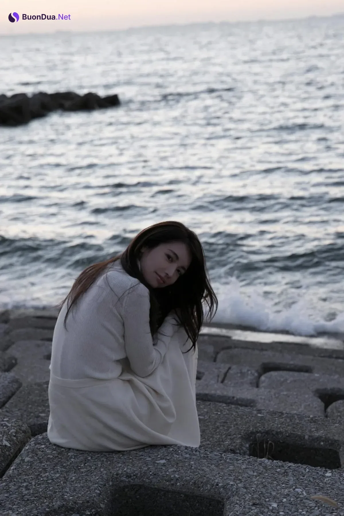 Miu Nakamura 仲村美海, 週刊ポストデジタル写真集 『背中を流して』 Set.03 - Photo 7