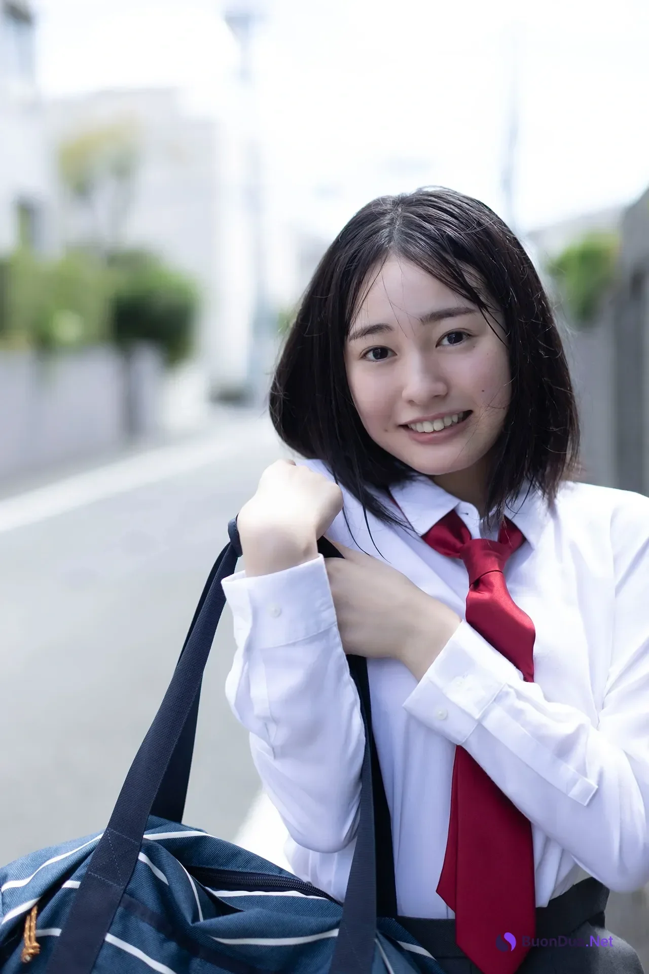 Miu Shirahama 白濱美兎, FLASHデジタル写真集 「ちょっぴりオトナ」 Set.01 - Photo 2