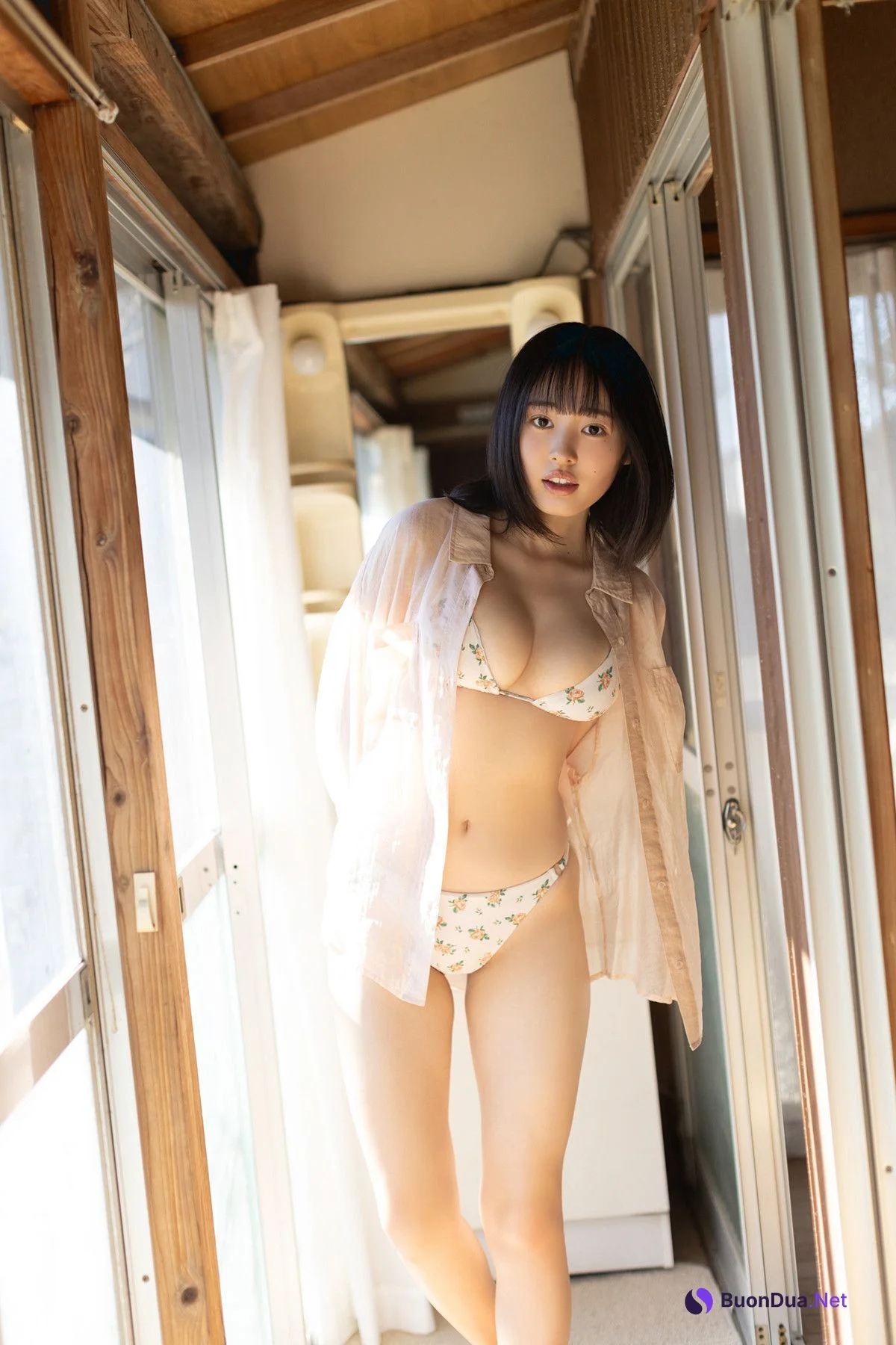Miu Shirahama 白濱美兎, FRIDAYデジタル写真集 「ぎゅってして ｖｏｌ．２ ちょっとオトナな１００ページ豪華版」 Set.03 - Photo 7