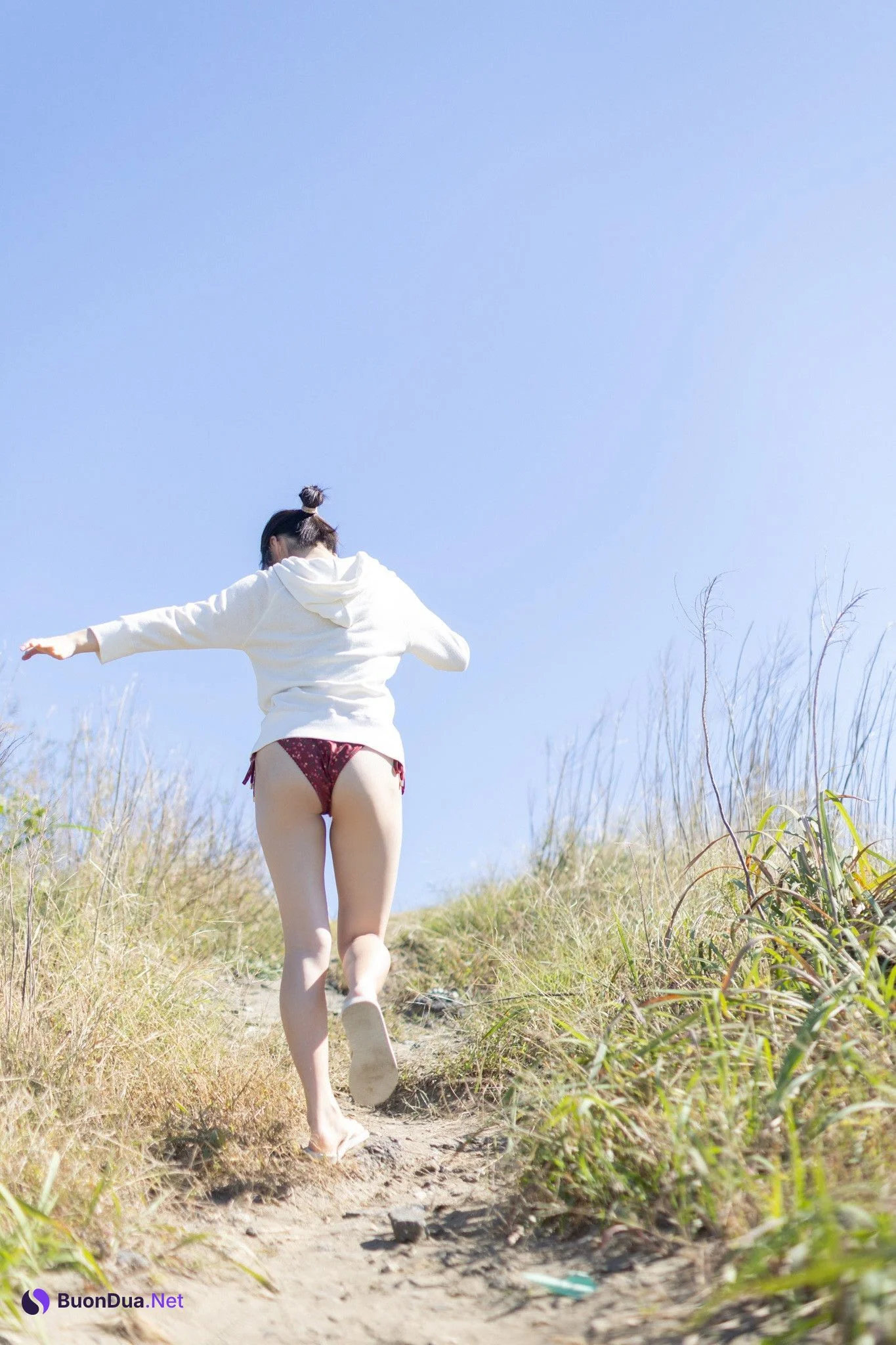 Miu Shirahama 白濱美兎, FRIDAYデジタル写真集 「ぎゅってして Vol.1」 Set.01 - Photo 8