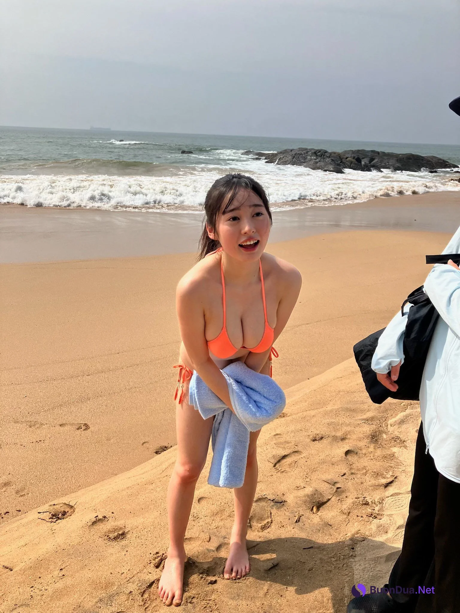 Miu Shirahama 白濱美兎, Young Jump 2025 No.17 (ヤングジャンプ 2025年17号) - Photo 14