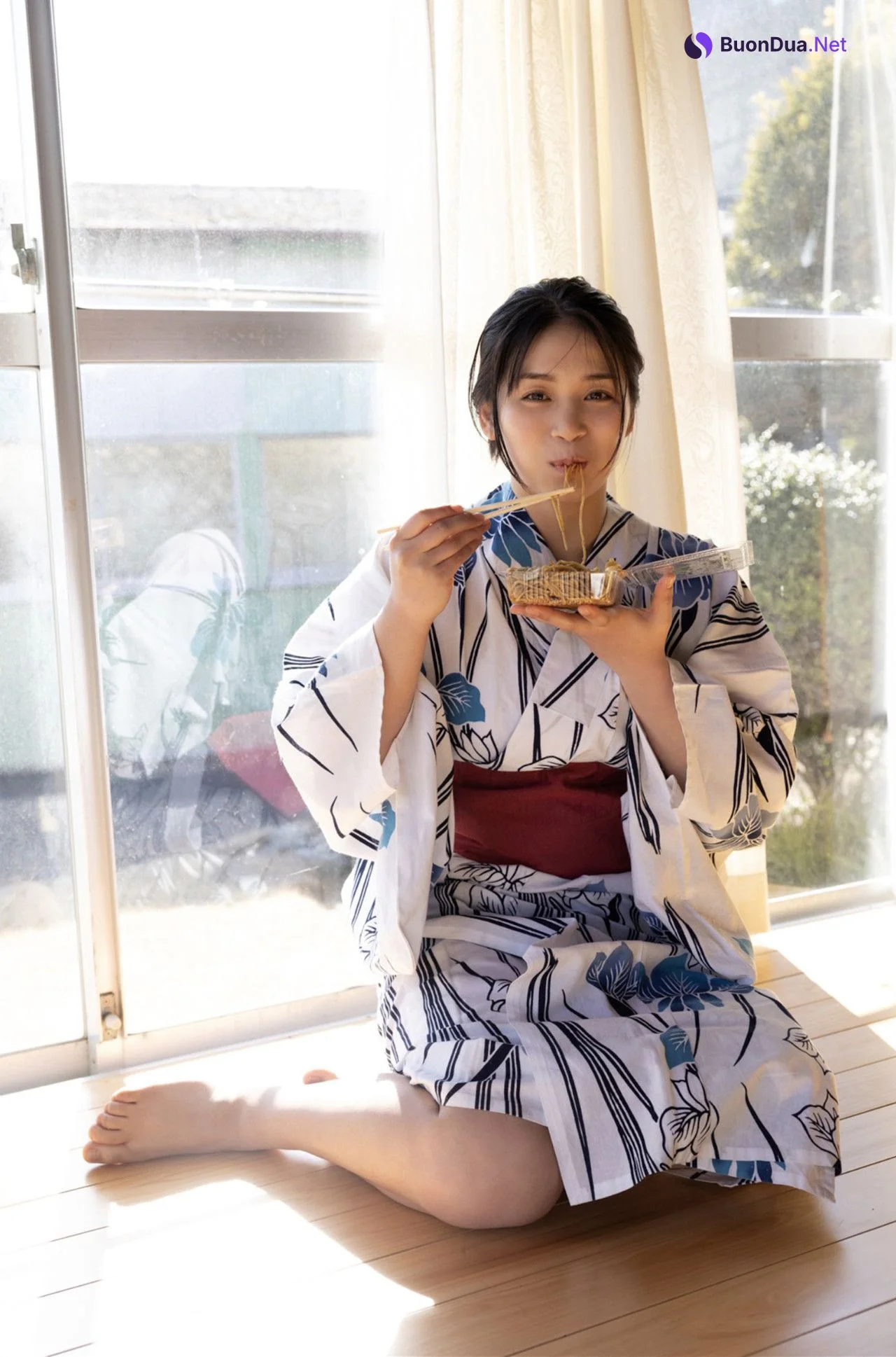 Miyabi Yamaoka 山岡雅弥, FRIDAYデジタル写真集 「彼女と暮らせば」 Set.01 - รูปภาพ 5