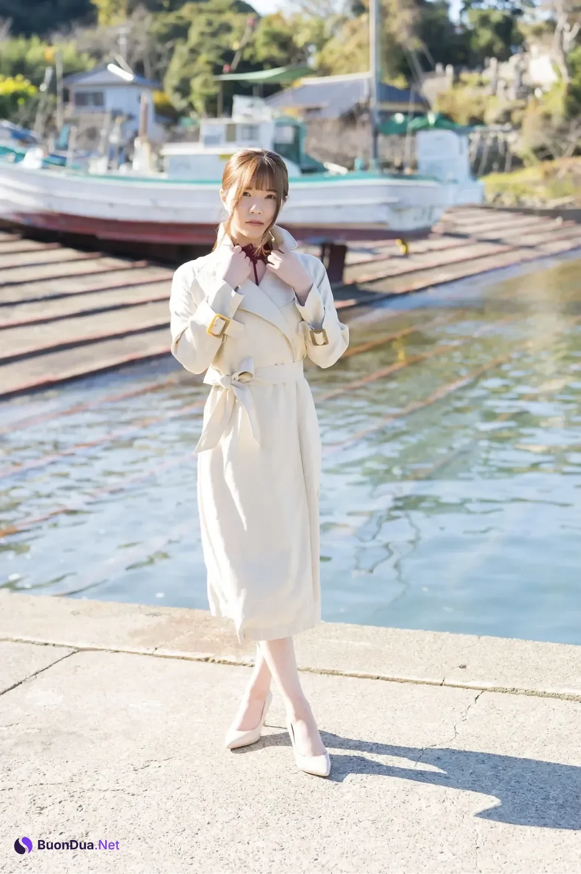 Miyako Nanjo 南條みや子, 写真集 「振り向けば… ～春光に照らされた君と～」 Set.02 - Photo 4
