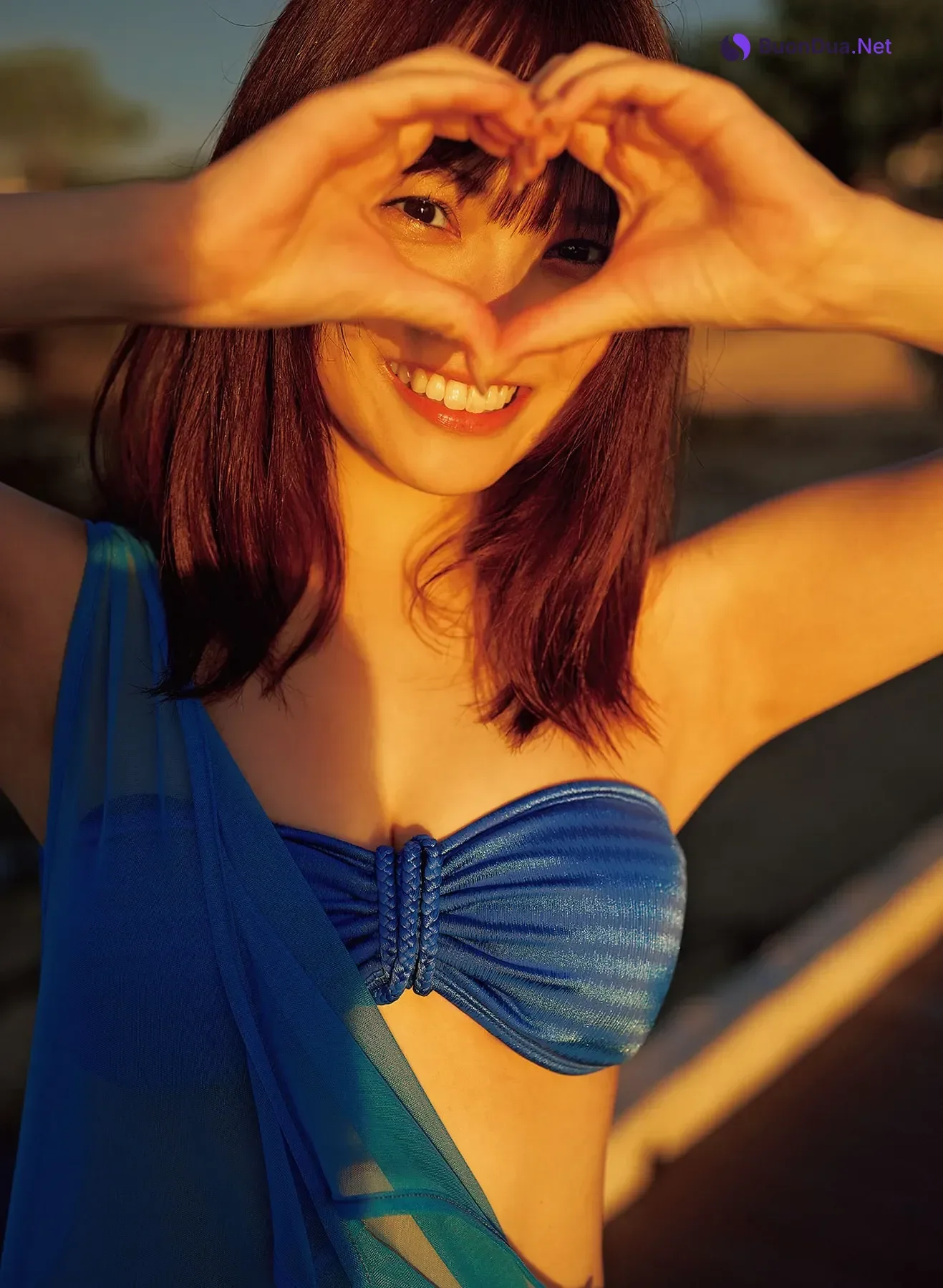 Miyata Manamo 宮田愛萌, 1st写真集 「Lilas」 特別アザーカット付き版 - Photo 6