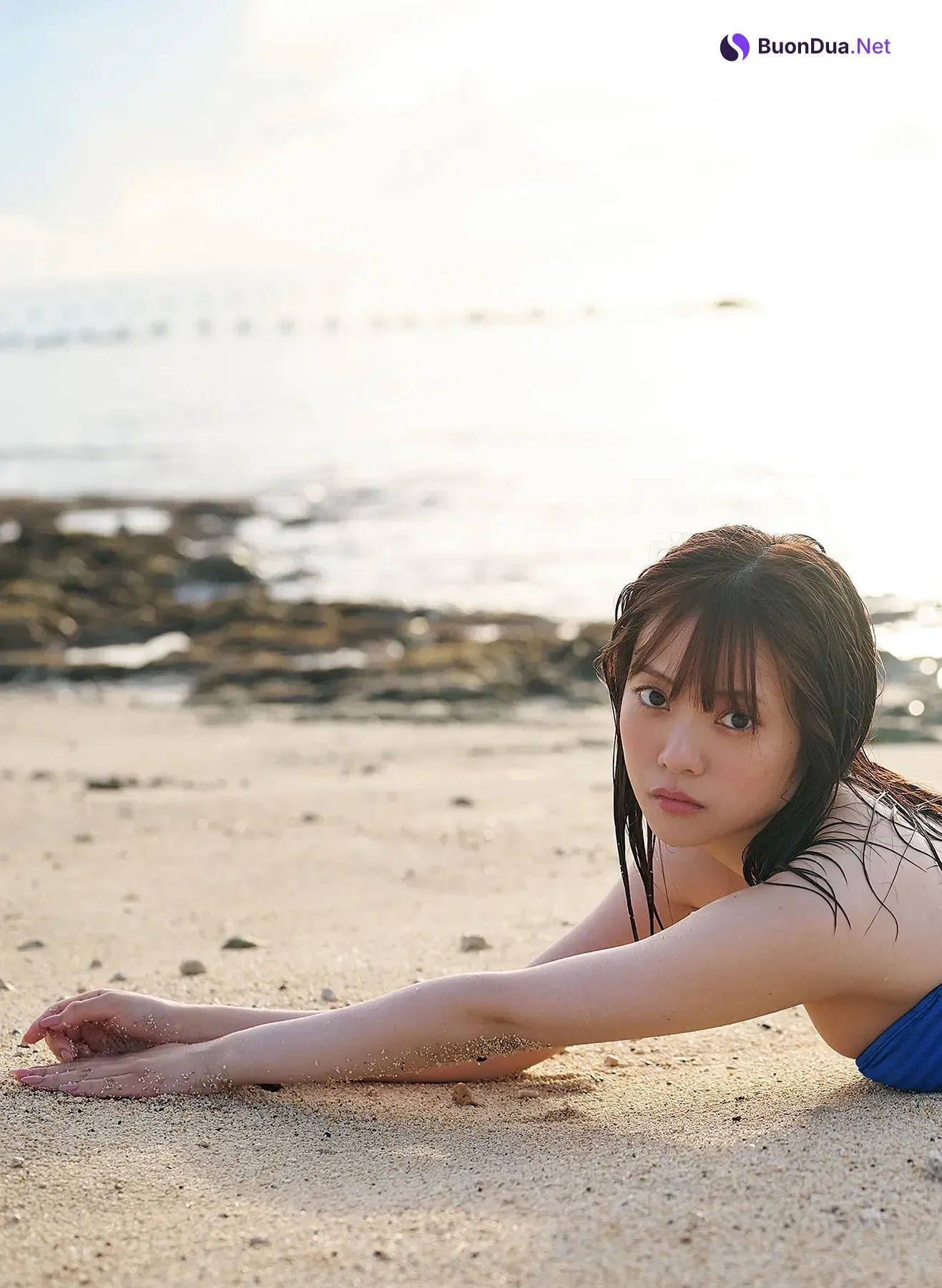 Miyata Manamo 宮田愛萌, 1st写真集 「Lilas」 特別アザーカット付き版 - Photo 7