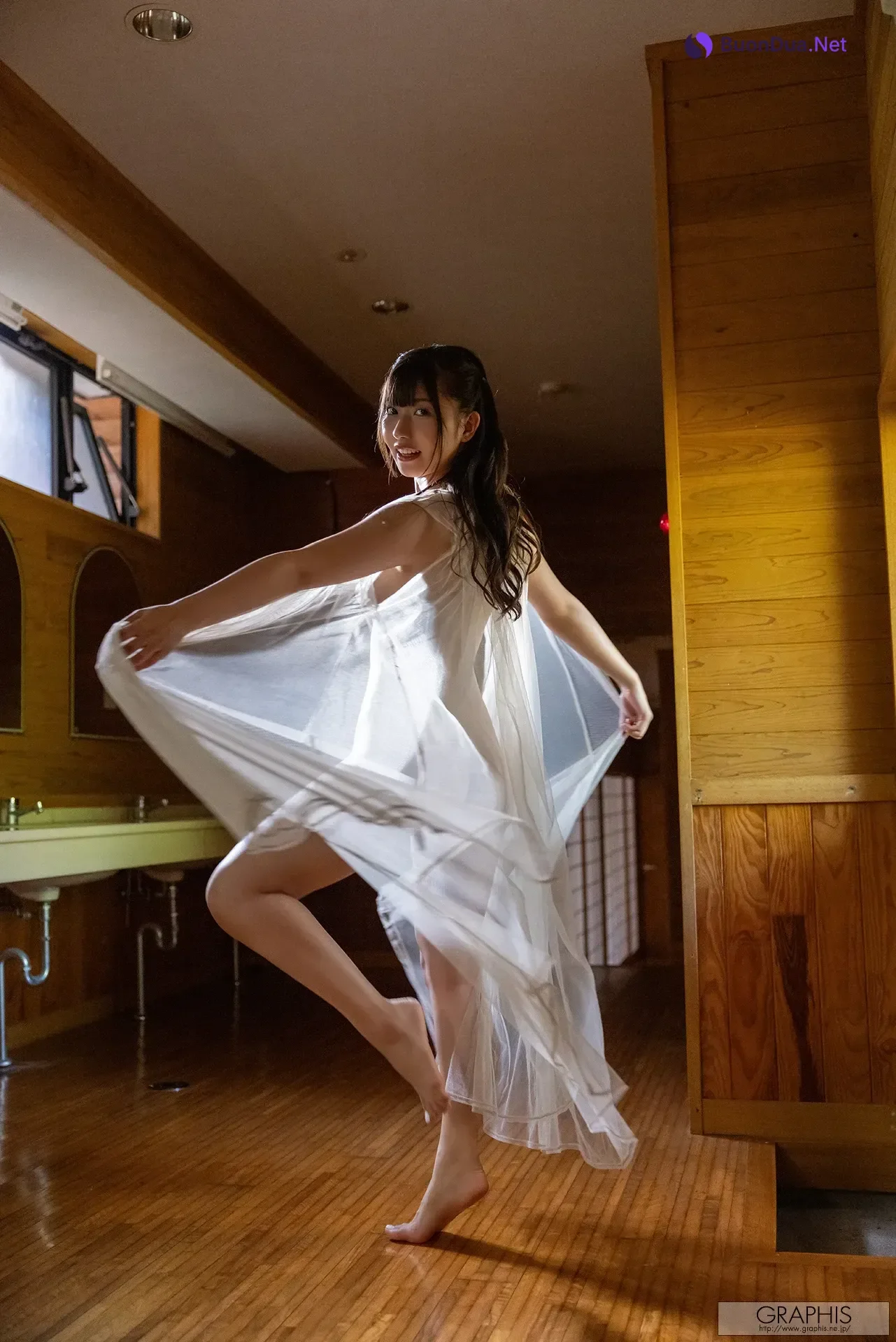Miyu Aizawa 逢沢みゆ, Graphis Limited Edition New Year Special 2026 - Photo 9
