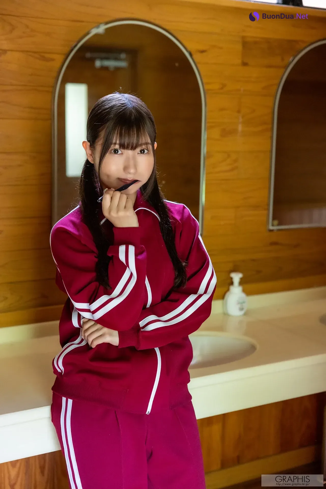 Miyu Aizawa 逢沢みゆ, Graphis New Year’s Holiday Special 2026 Vol.04 - Photo 16