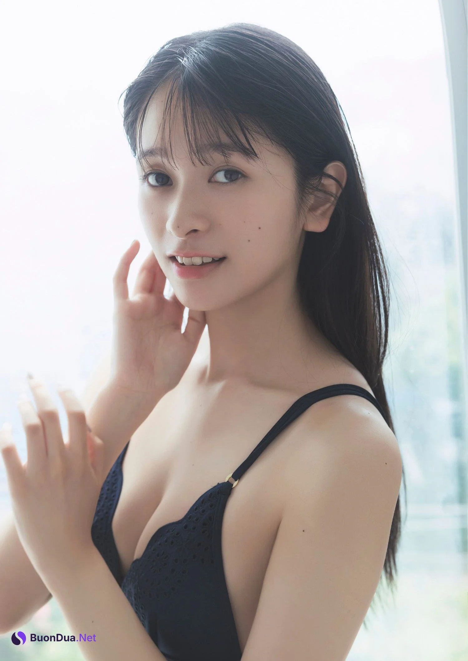 Miyu Hirooka 廣岡実夢, Young Jump 2025 No.01 (ヤングジャンプ 2025年1号) - Photo 9