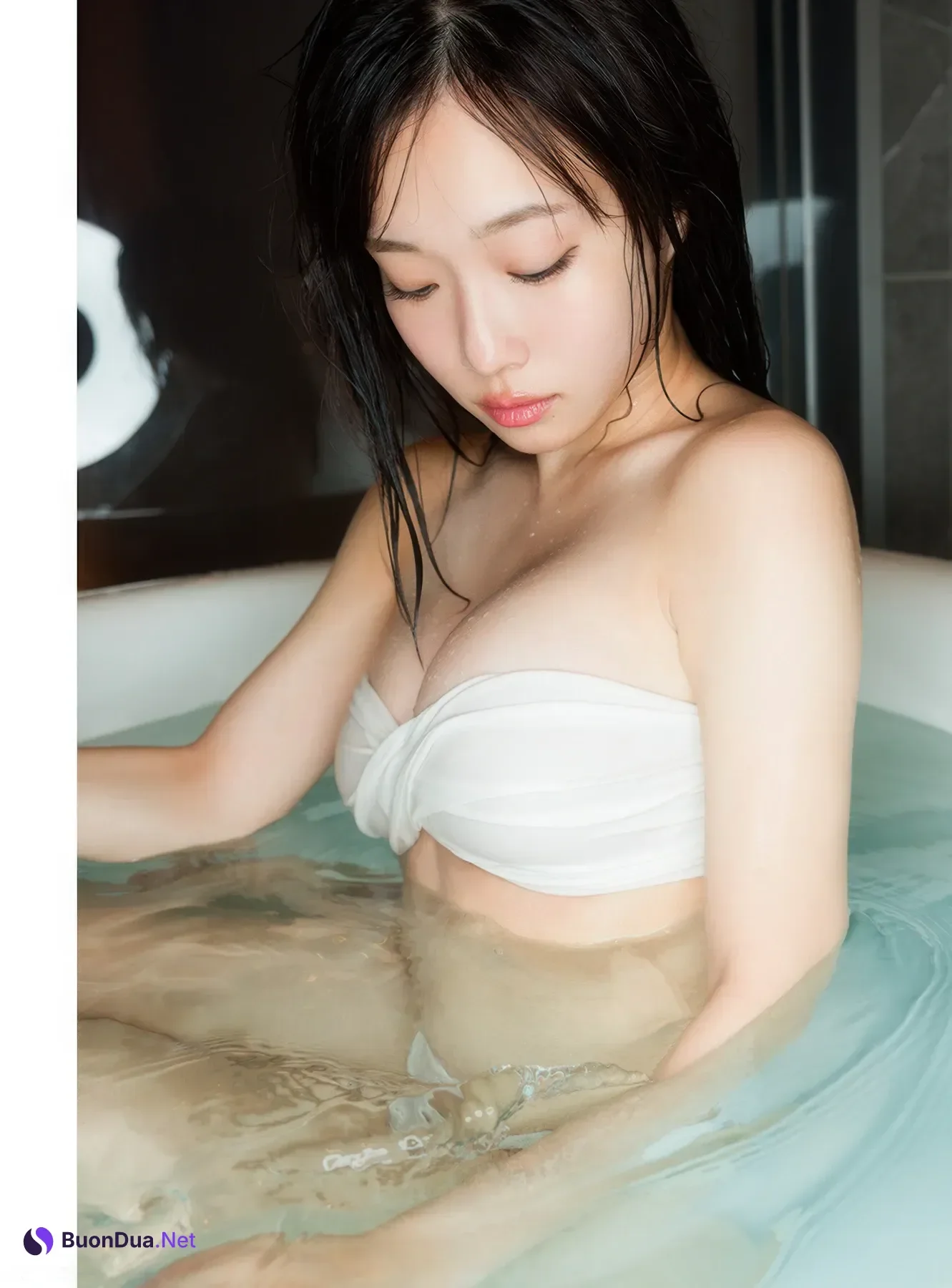 Miyu Kishi 岸みゆ, 1st 写真集 『Tinto』 Set.04 - Photo 10