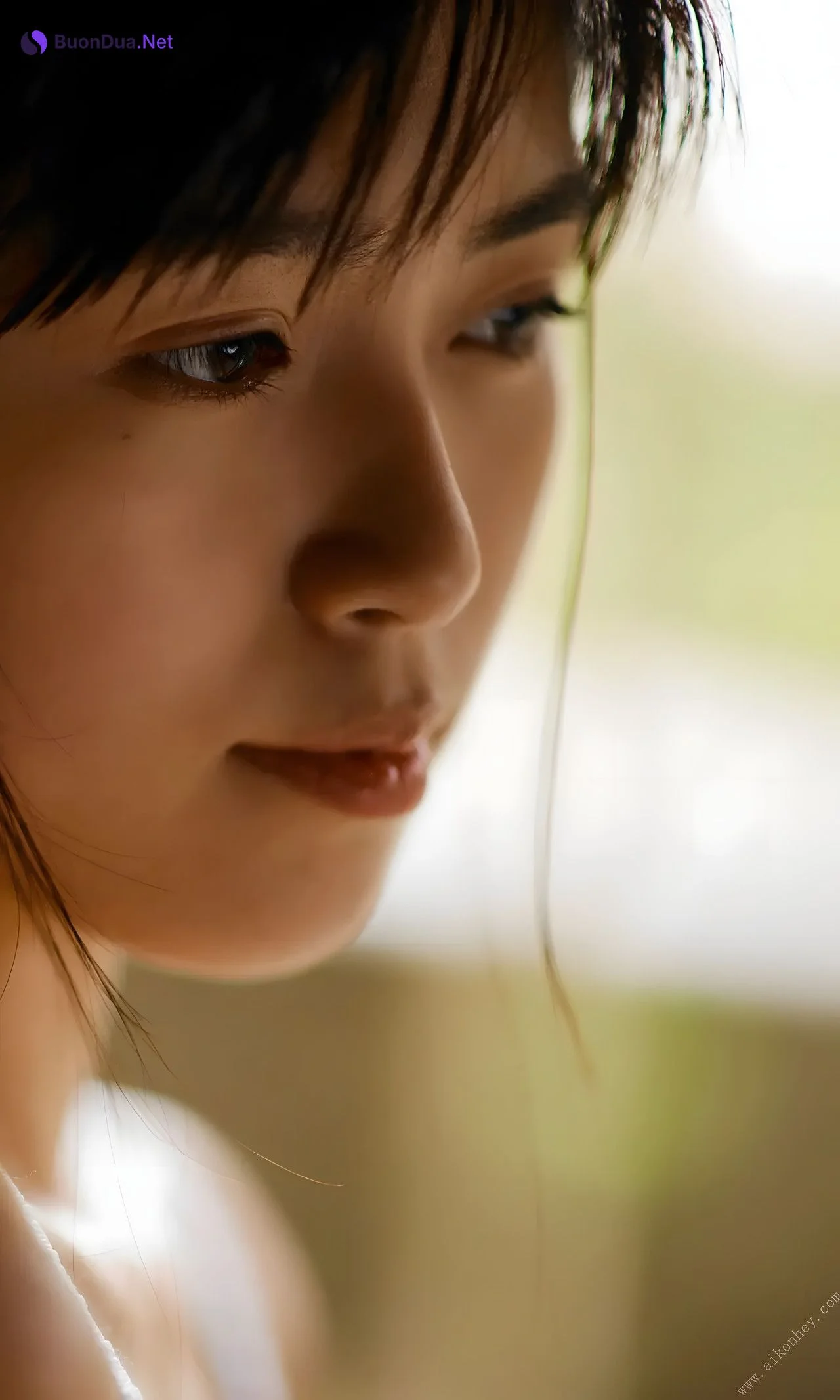Miyu Kitamuki 北向珠夕, 週プレ Photo Book 「秋雨と、18歳。」 Set.01 - Photo 17