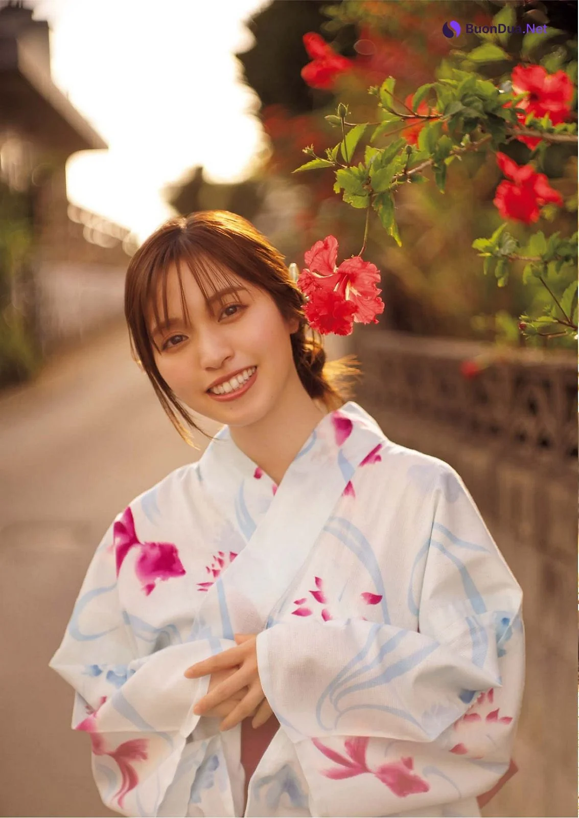 Miyu Murashima 村島未悠, Big Comic Spirits 2023 No.42 (ビッグコミックスピリッツ 2023年42号) - Photo 7