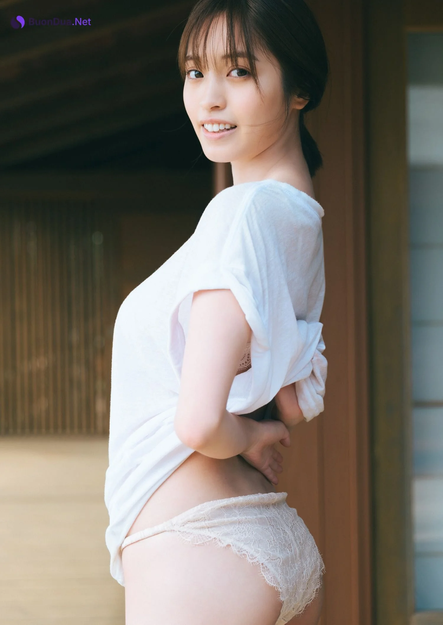 Miyu Murashima 村島未悠, デジタル限定 YJ Photo Book 「手を伸ばせば…」 Set.01 - Photo 3