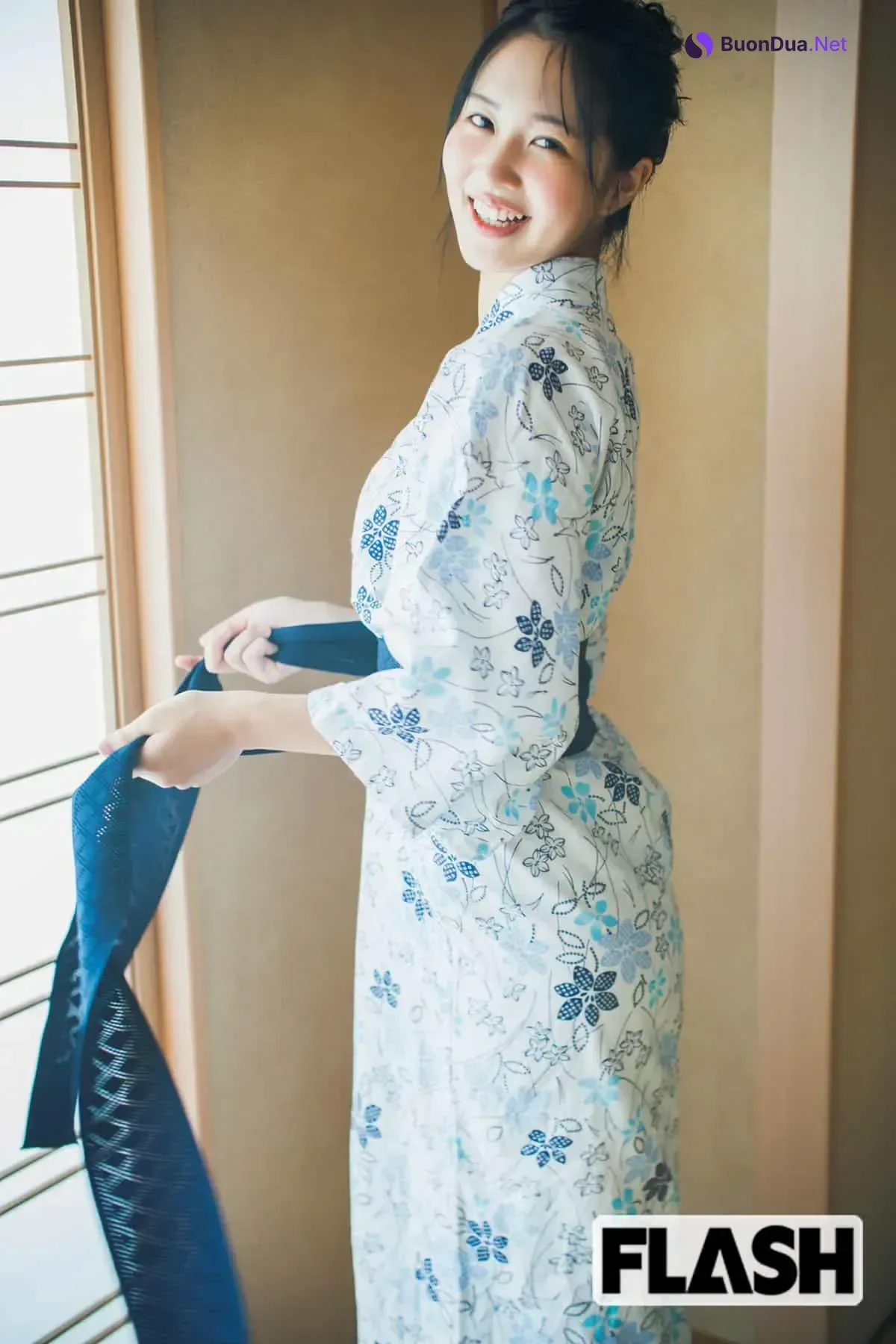 Miyuka Minami 南みゆか, FLASH 2023.10.10 (フラッシュ 2023年10月10日号) - Photo 17