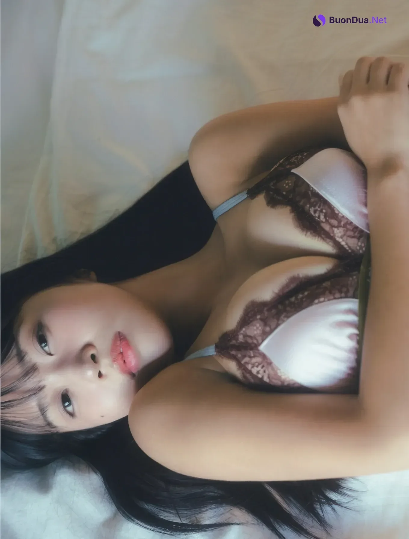Miyuka Minami 南みゆか, FLASH 2025.12.23 (フラッシュ 2025年12月23日号) - Photo 4