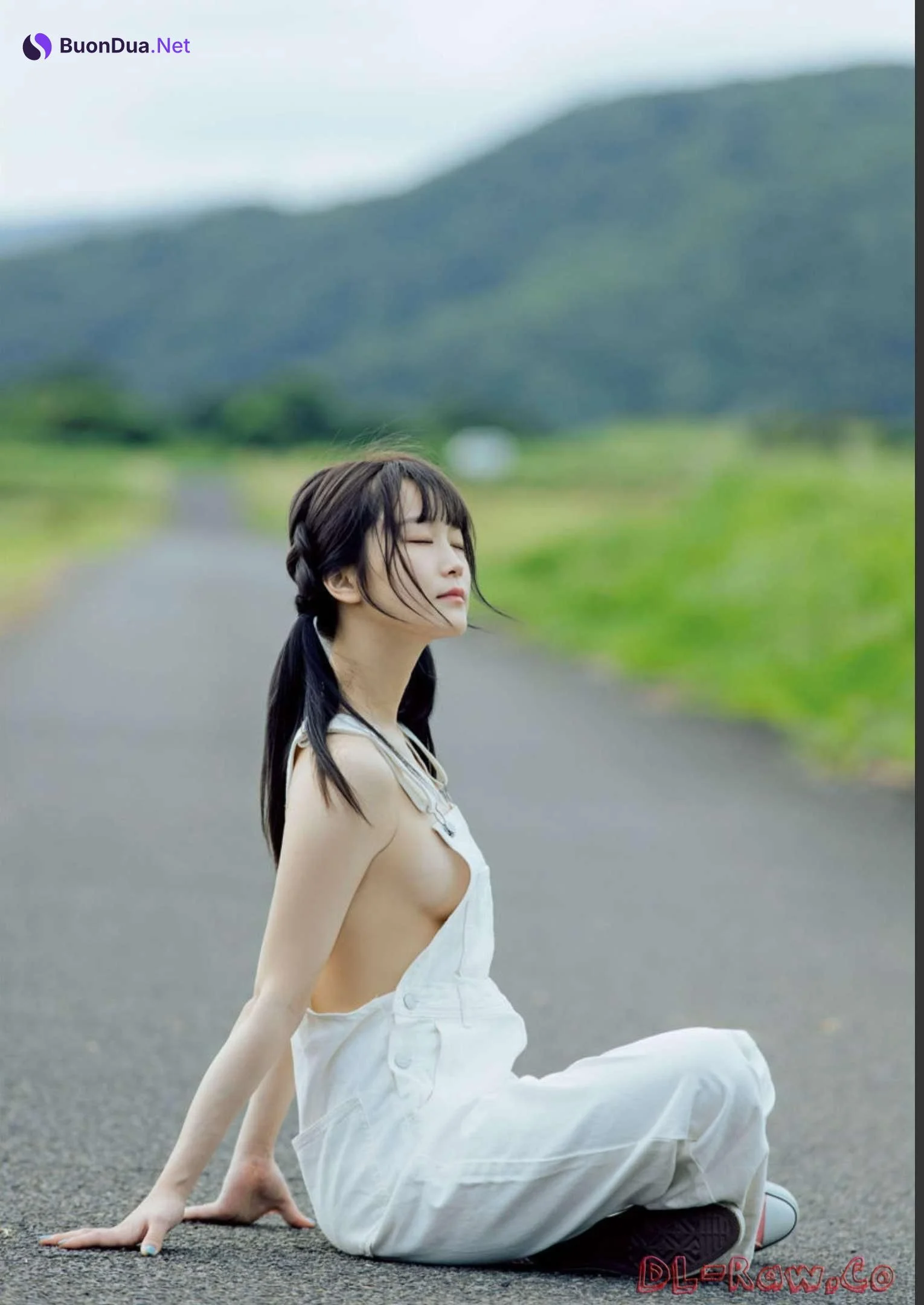 Miyuu Nakagawa 中川美優, Dokodemo Young Champion 2023 No.01 (どこでもヤングチャンピオン 2023年1号) - รูปภาพ 3