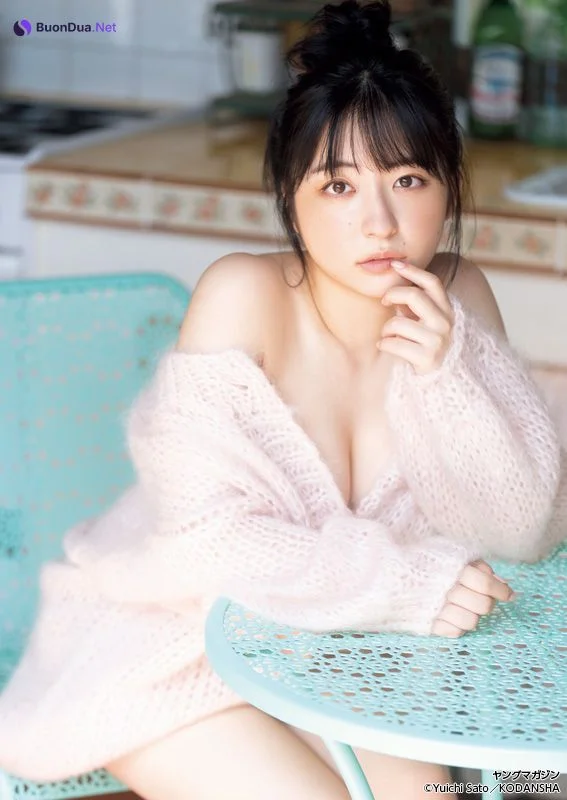 Mizuki Asakura 麻倉瑞季, Young Magazine 2022 No.47 (ヤングマガジン 2022年47号) - Photo 7