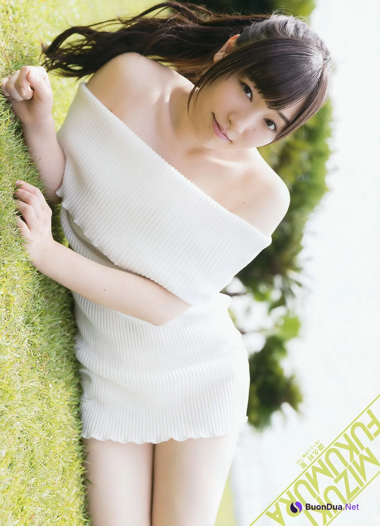 Mizuki Fukumura 譜久村聖, Young Gangan 2017 No.20 (ヤングガンガン 2017年20号) - Photo 4