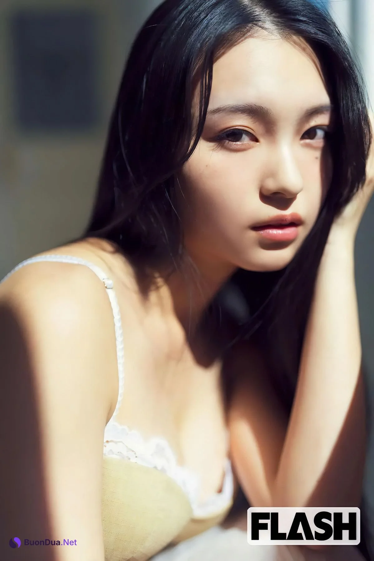 Mizuki Kirihara 桐原美月, FLASH 2025.01.14 (フラッシュ 2025年1月14日号) - Photo 8