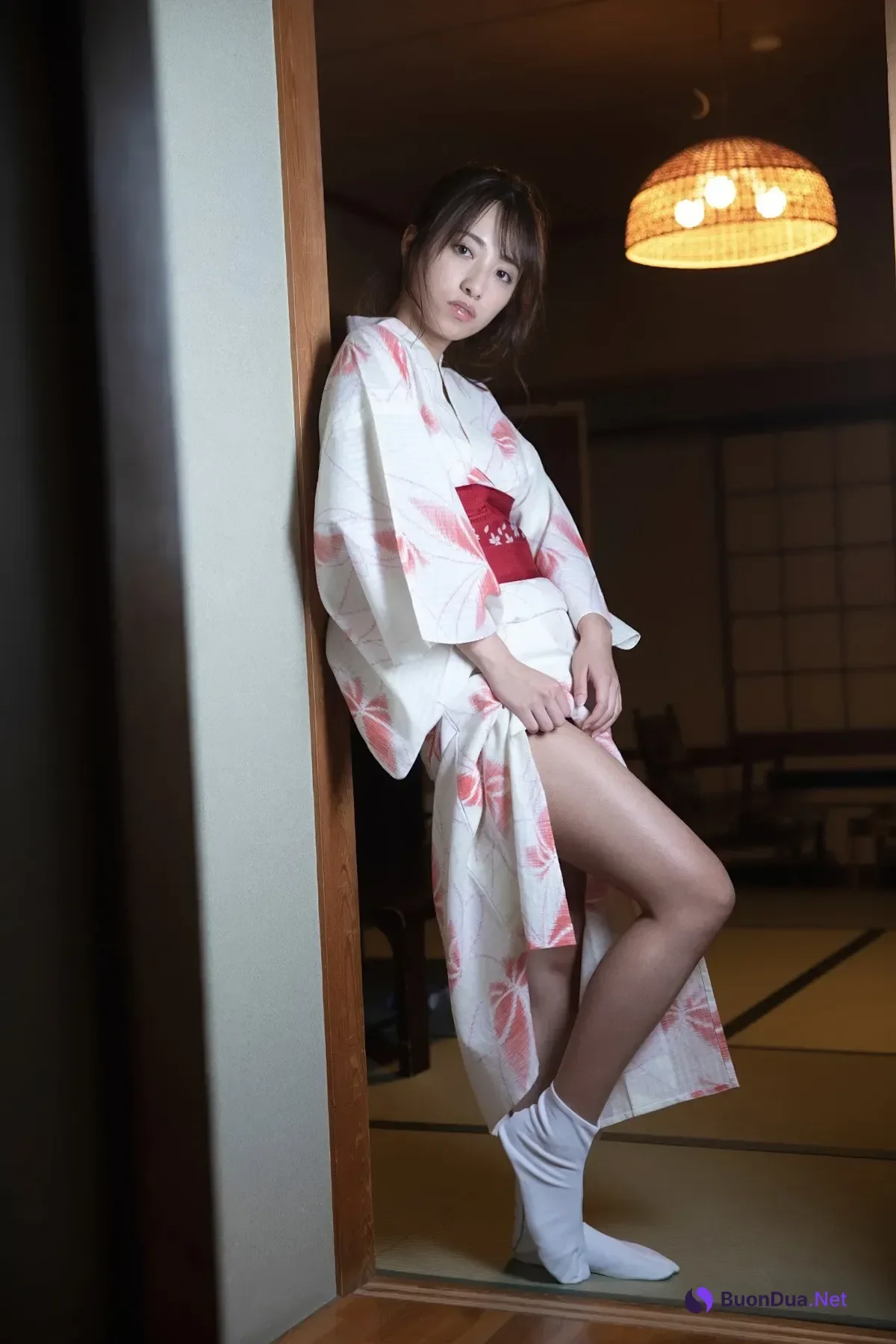 Mizuki Takanashi 高梨瑞樹 – ギルドデジタル写真集 「1日だけ、」 - Photo 2