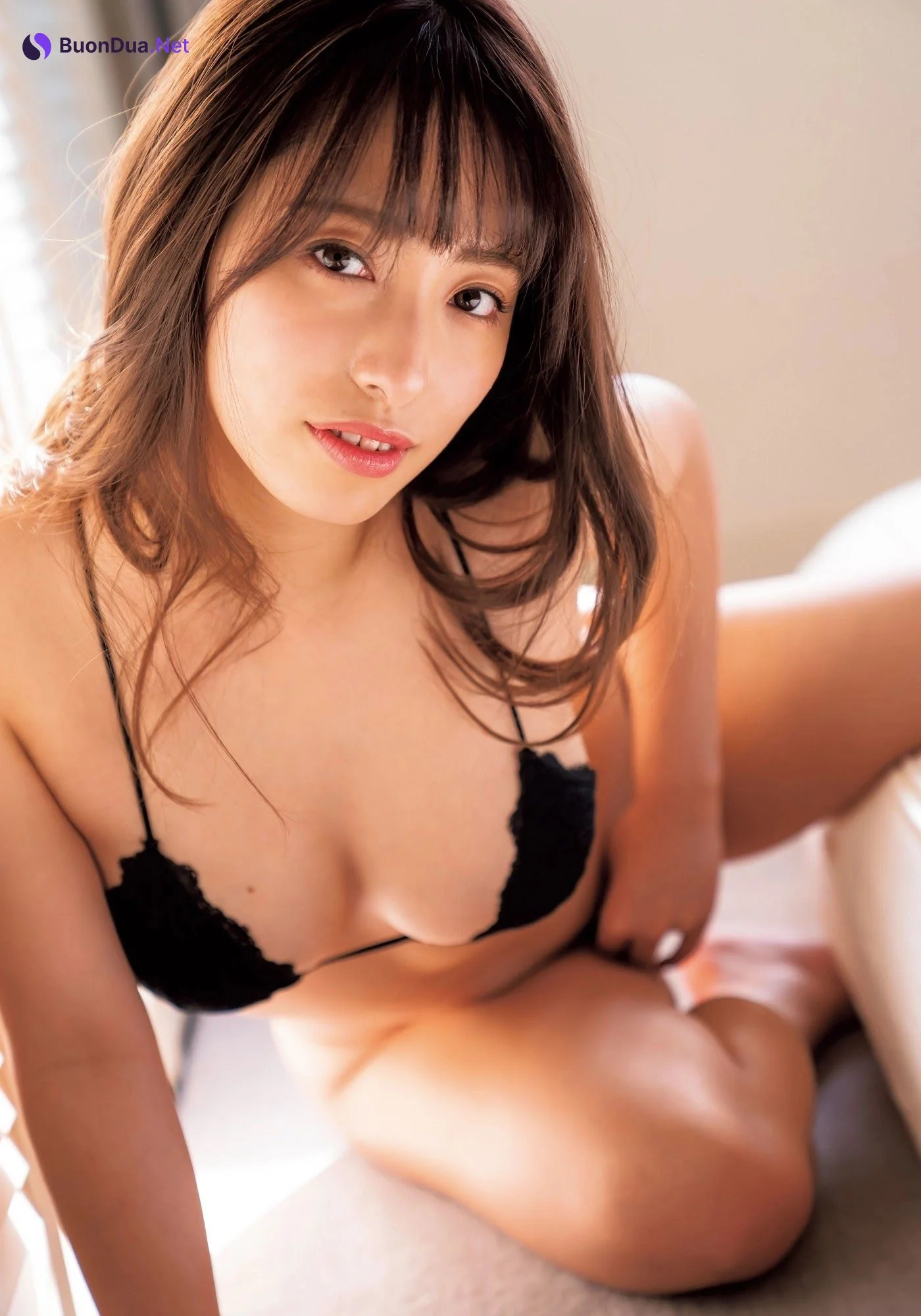 Mizuki Takanashi 高梨瑞樹, Young Jump 2021 No.13 (ヤングジャンプ 2021年13号) - Photo 6