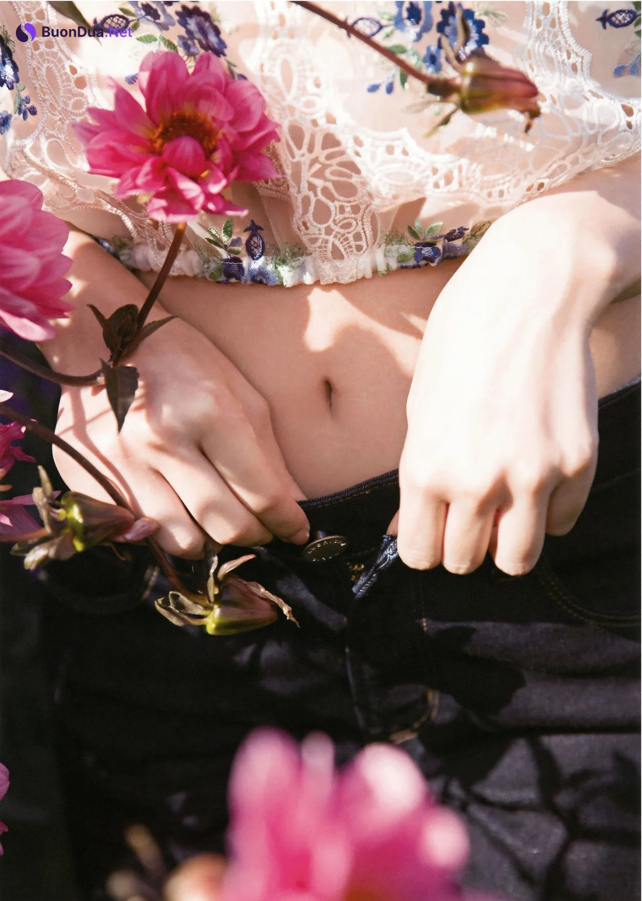 Mizuki Yamashita 山下美月, 1st写真集 「忘れられない人」 Set.04 - Photo 8