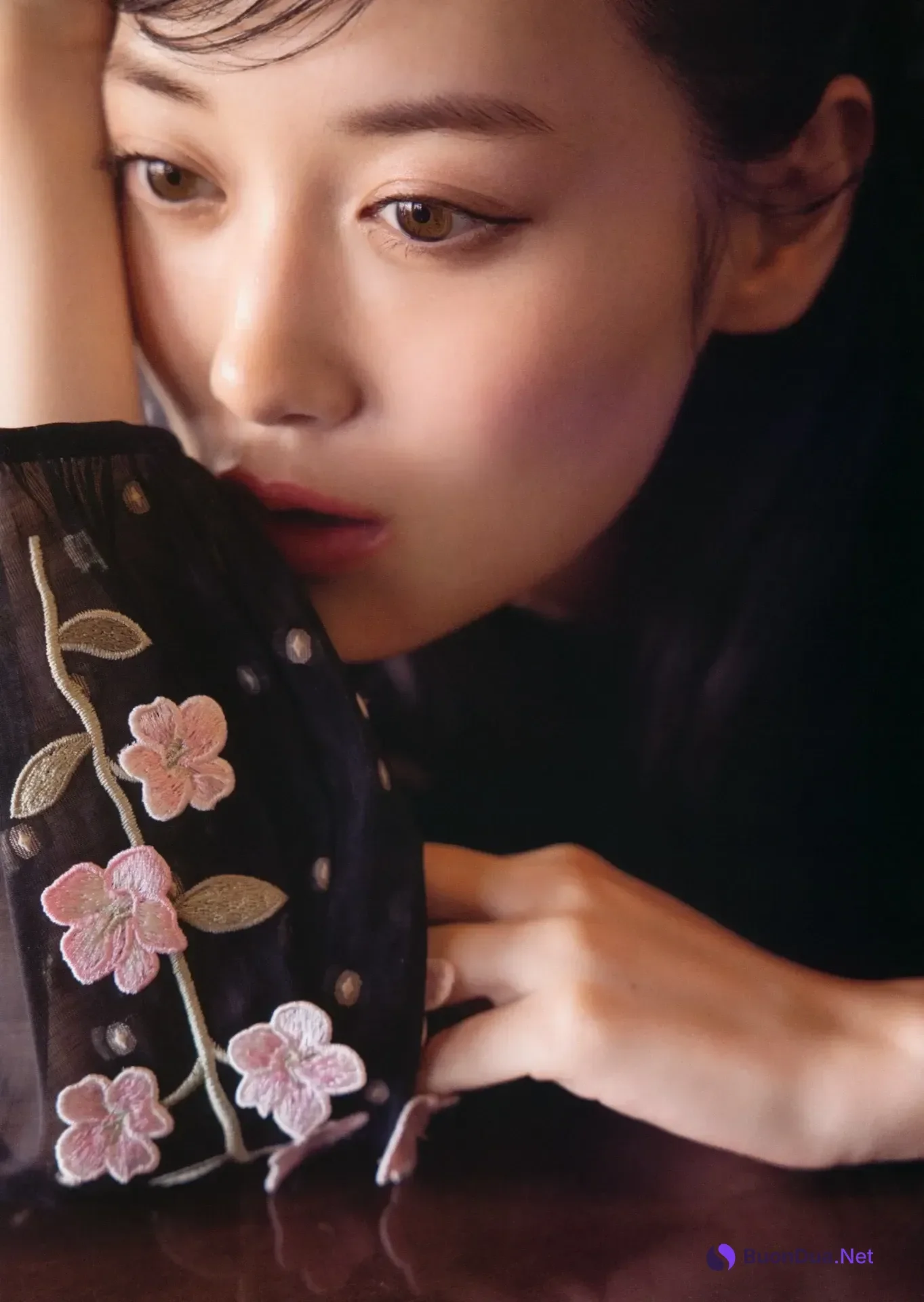 Mizuki Yamashita 山下美月, 2nd写真集 「ヒロイン」 Set.02 - Photo 8