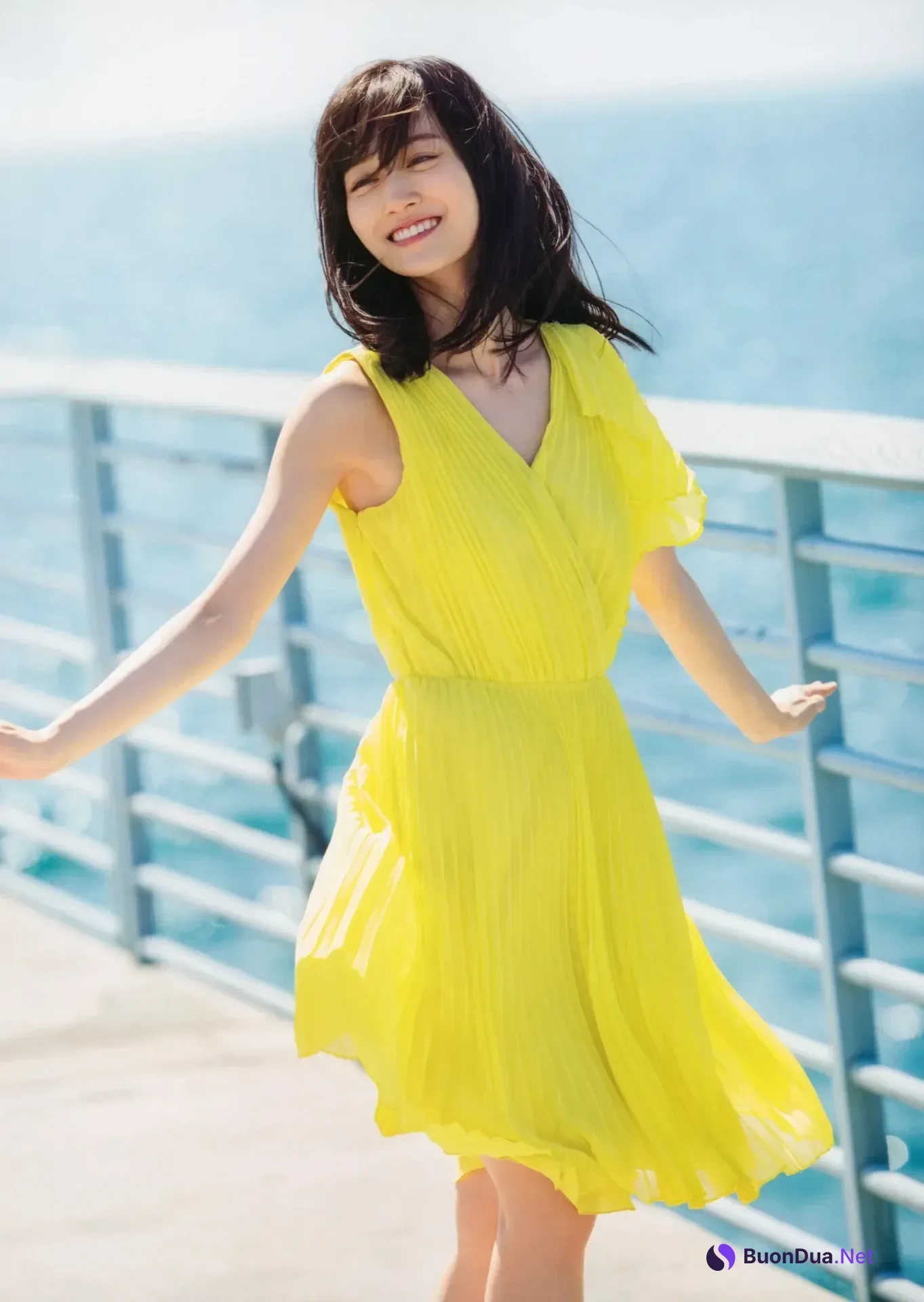 Mizuki Yamashita 山下美月, 2nd写真集 「ヒロイン」 Set.04 - Photo 3
