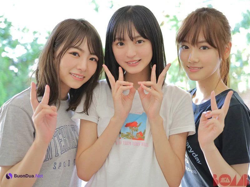 Mizuki Yamashita 山下美月, Hinako Kitano 北野日奈子, Sakura Endo 遠藤さくら, BOMB! 2019.10 (ボム 2019年10月号) - Photo 15