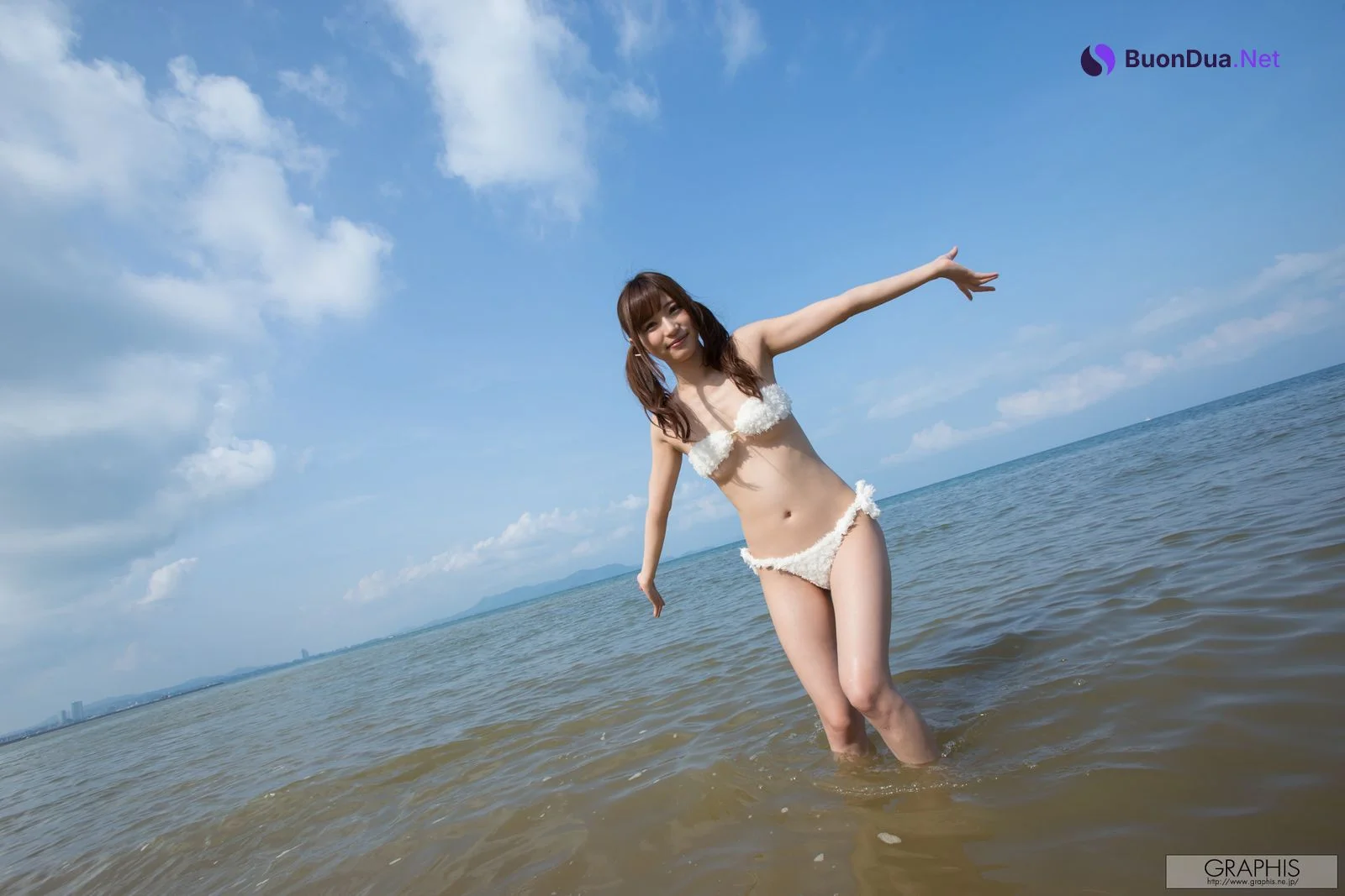 Moe Amatsuka 天使もえ, [Graphis] Gals 「Tropiacl Summer!」 Vol.01 - Photo 9