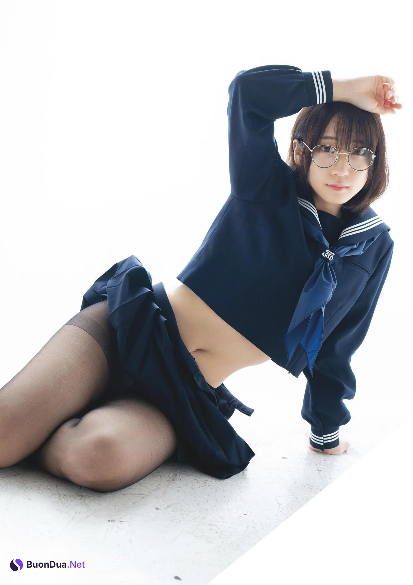 Moe Iori 伊織もえ, 写真集 1億3000万人の黒タイツ星人！黒だ白だ正義だ悪だ関係ないッ！！パンツが正義を守るお♥ Set 02 - Photo 11