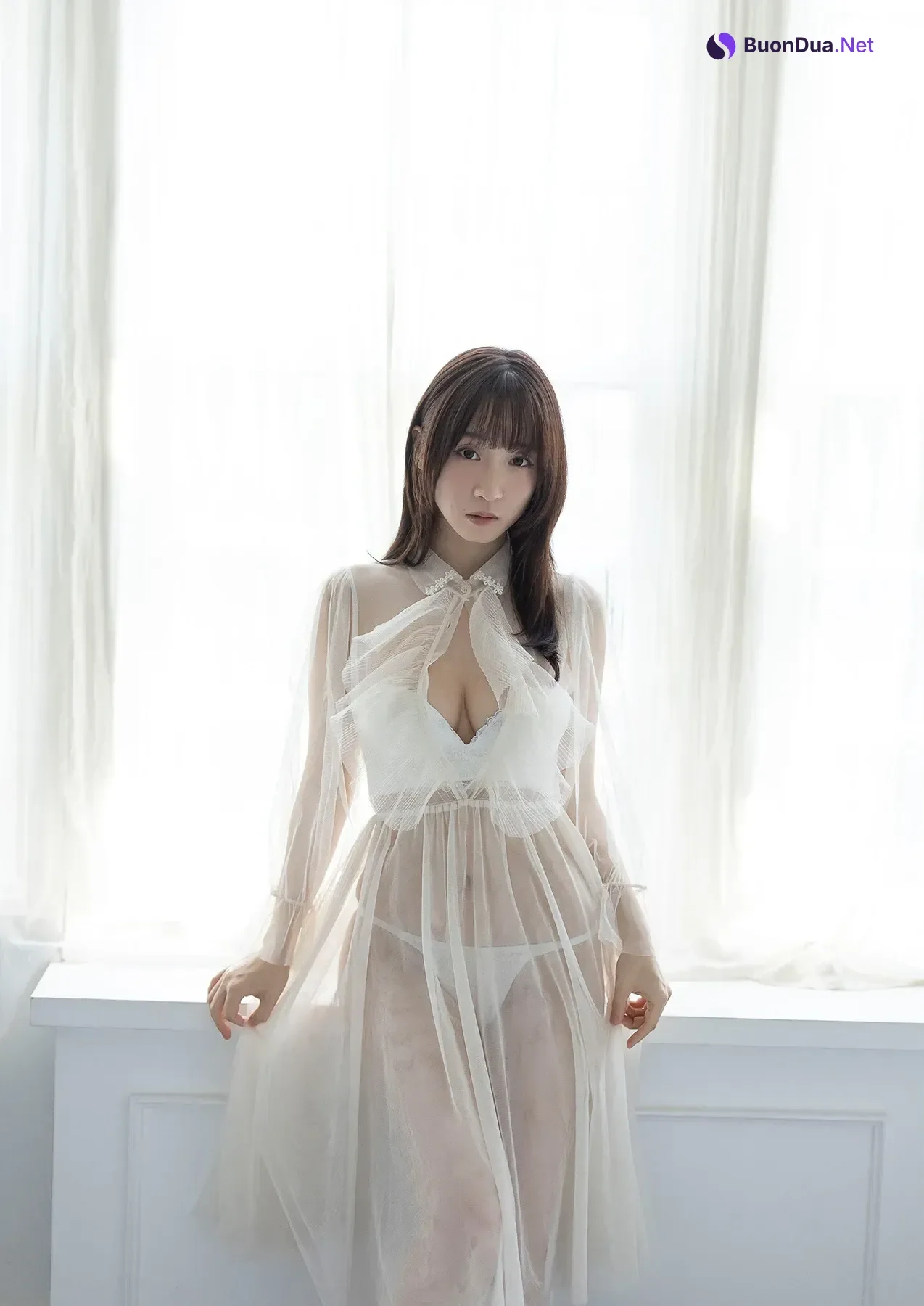 Moe Iori 伊織もえ, 写真集 スピサン グラビアフォトブック [幽かな休日] - 写真 6