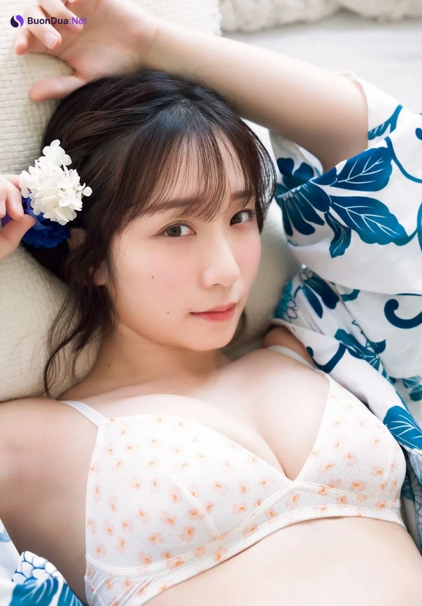 Moe Iori 伊織もえ, Shonen Champion 2023 No.35 (少年チャンピオン 2023年35号) - Photo 13