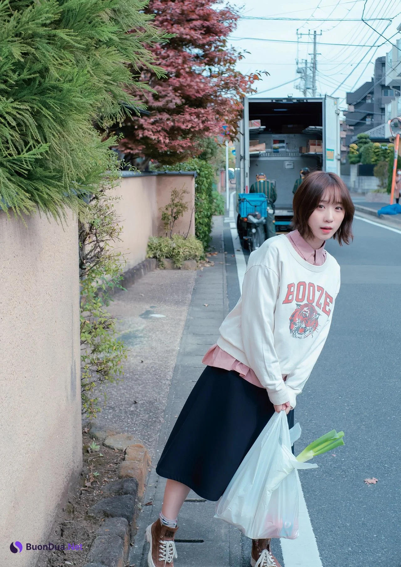 Moe Iori 伊織もえ, 写真集 [りんりんいおりん 冬の伊織 Vol.2] Set.01 - Photo 15