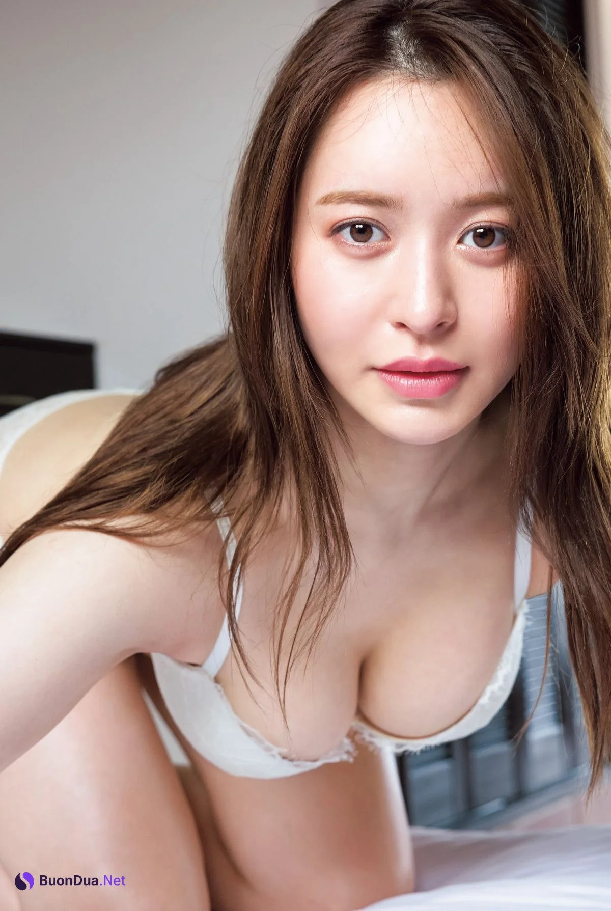 Moeka Nozaki 野崎萌香, Young Jump 2023 No.43 (ヤングジャンプ 2023年43号) - Photo 11
