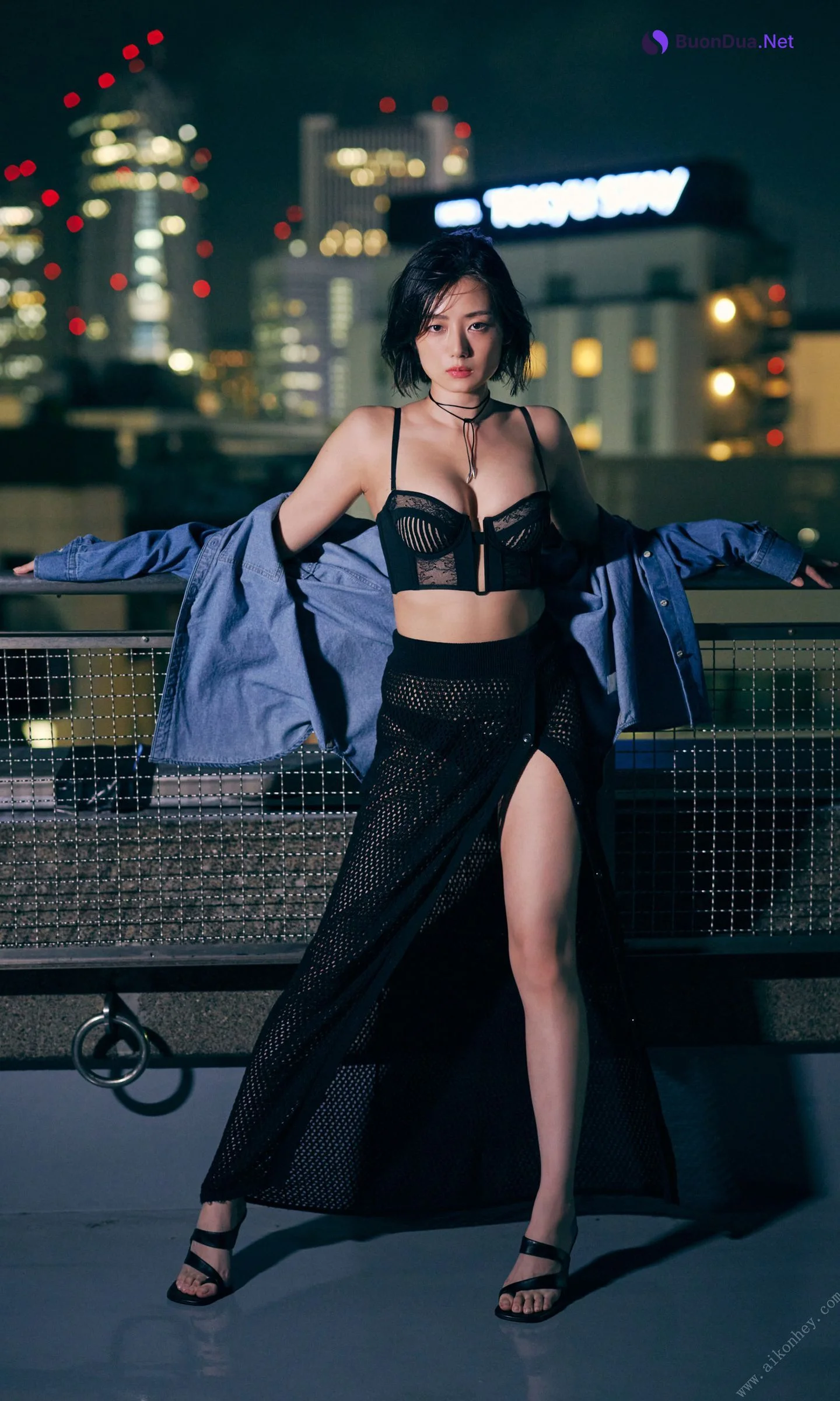 Moemi Katayama 片山萌美, 写真集 デジタル限定 「街に生きる」 Set.01 - 照片 11