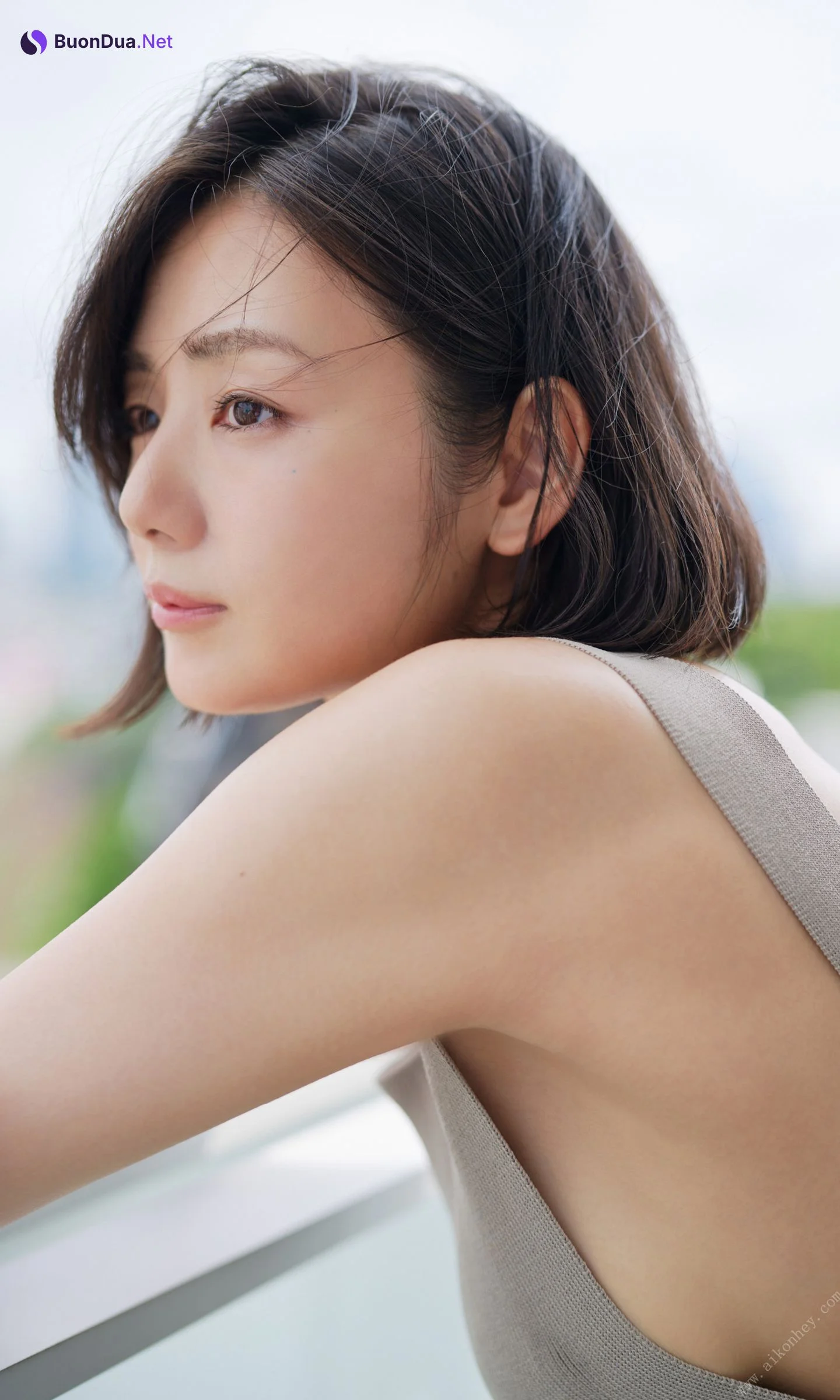 Moemi Katayama 片山萌美, 写真集 デジタル限定 「街に生きる」 Set.02 - 照片 14