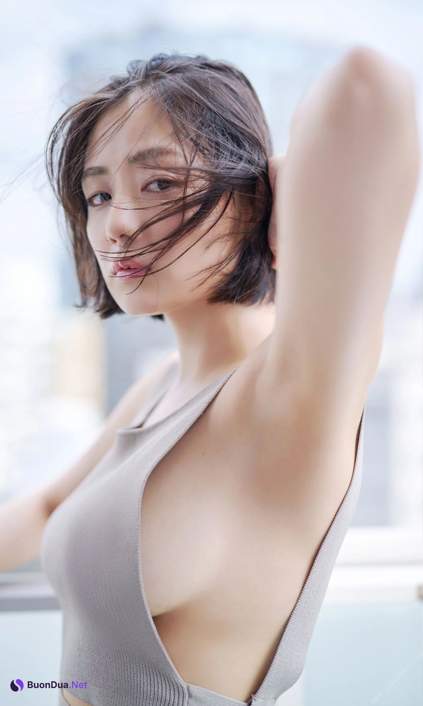 Moemi Katayama 片山萌美, 写真集 デジタル限定 「街に生きる」 Set.02 - 照片 15