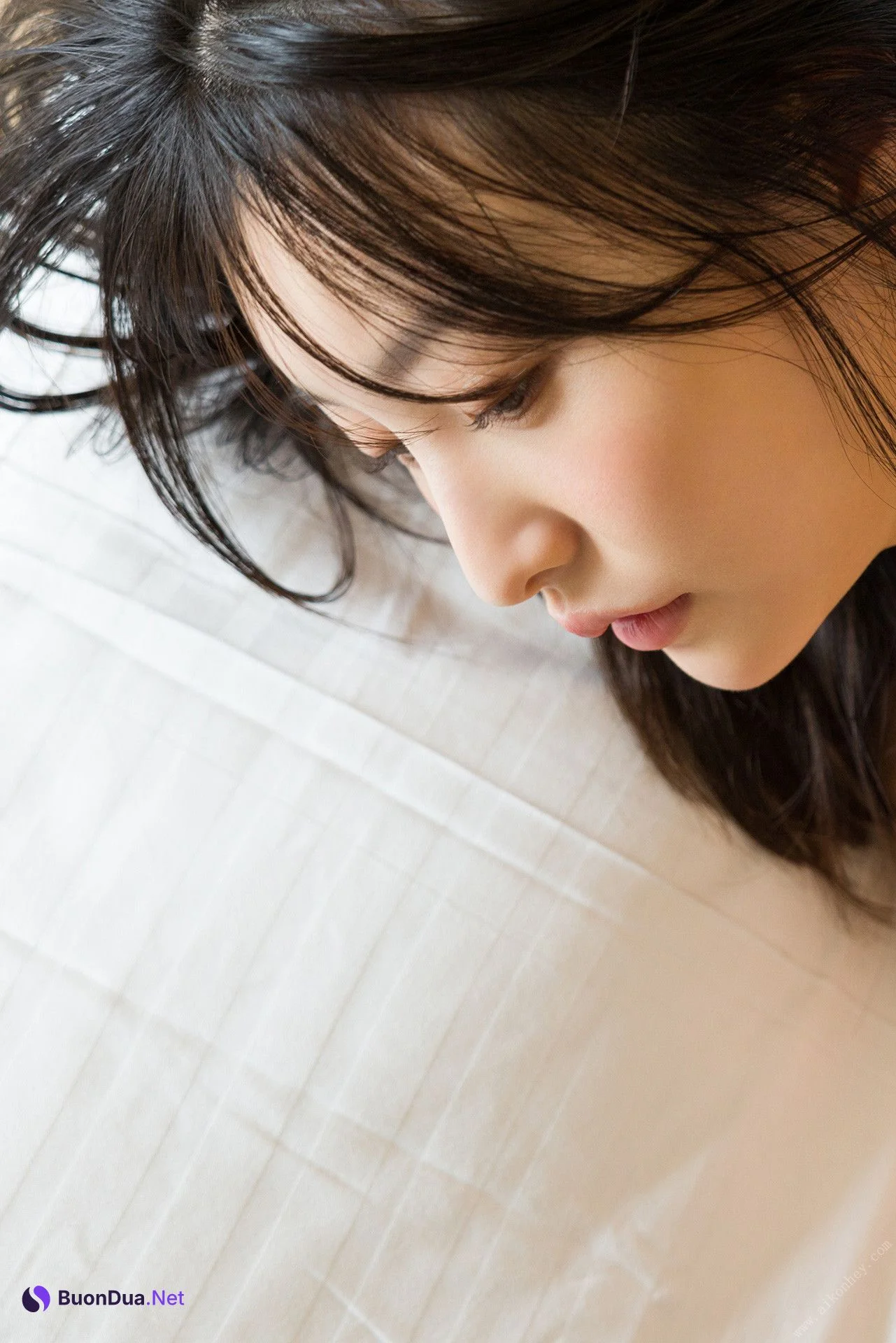 Moka Hashimoto 橋本萌花, FLASHデジタル写真集 「24H 」 Set.02 - รูปภาพ 17