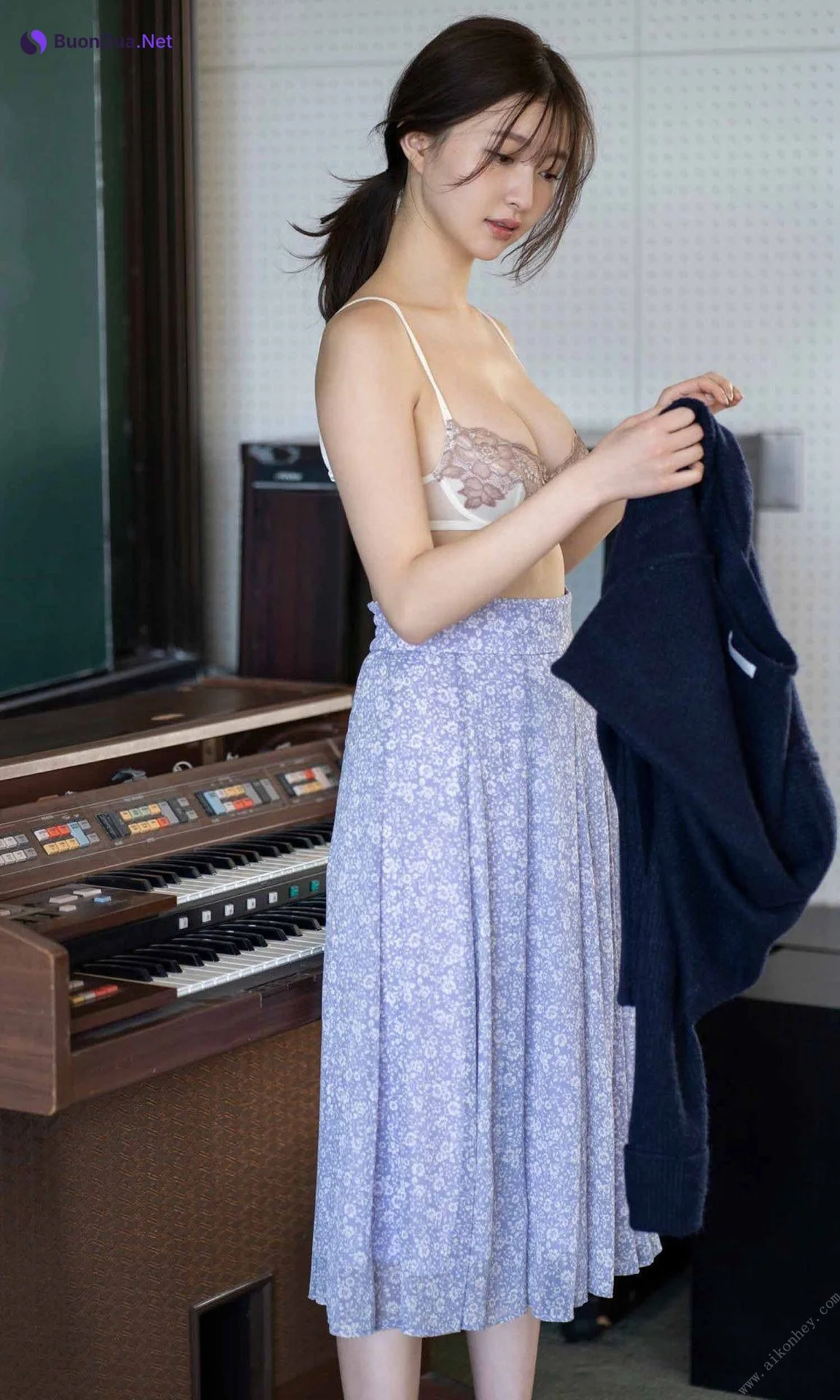 Moka Hashimoto 橋本萌花, 週プレ Photo Book 「社長令嬢はひたむき」 Set.01 - Photo 4