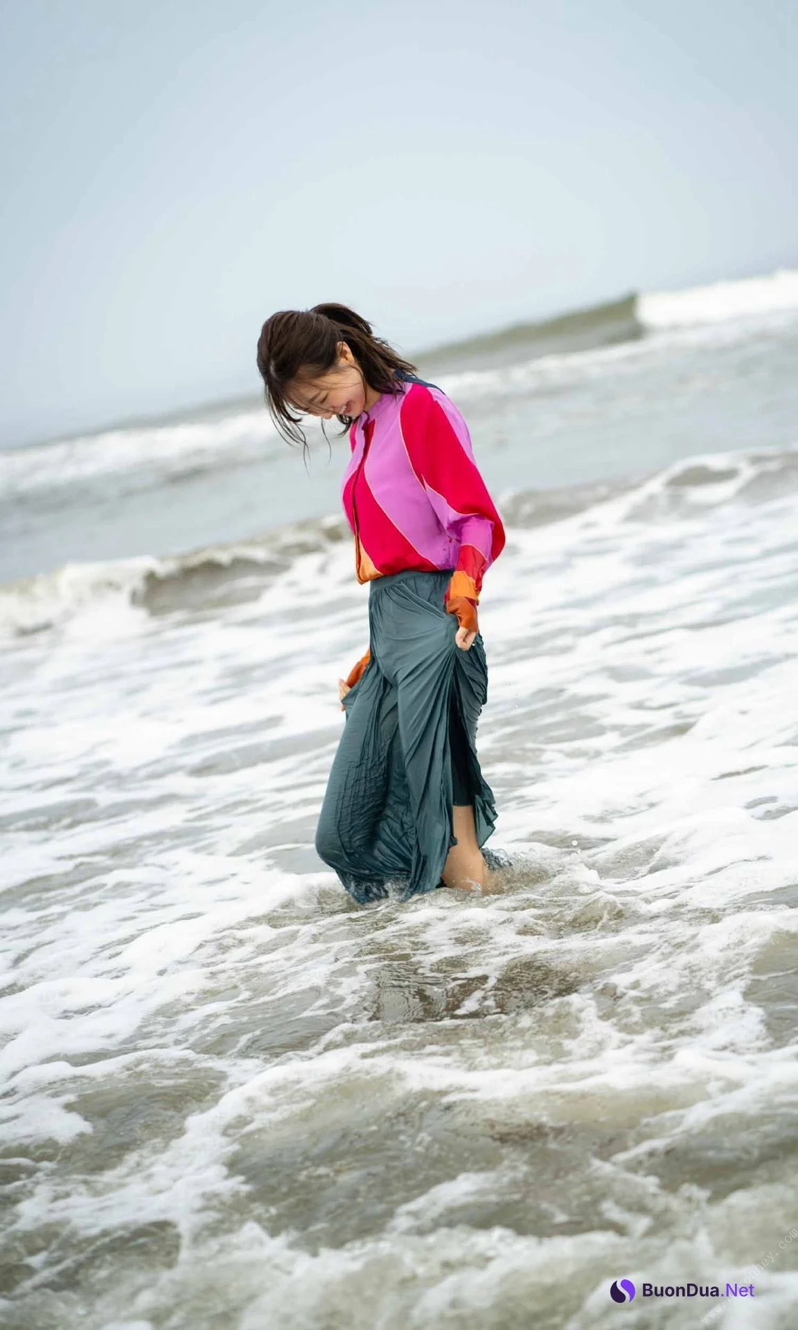 Moka Hashimoto 橋本萌花, 週プレ Photo Book 「社長令嬢はウーバーイーツ」 Set.03 - Photo 2