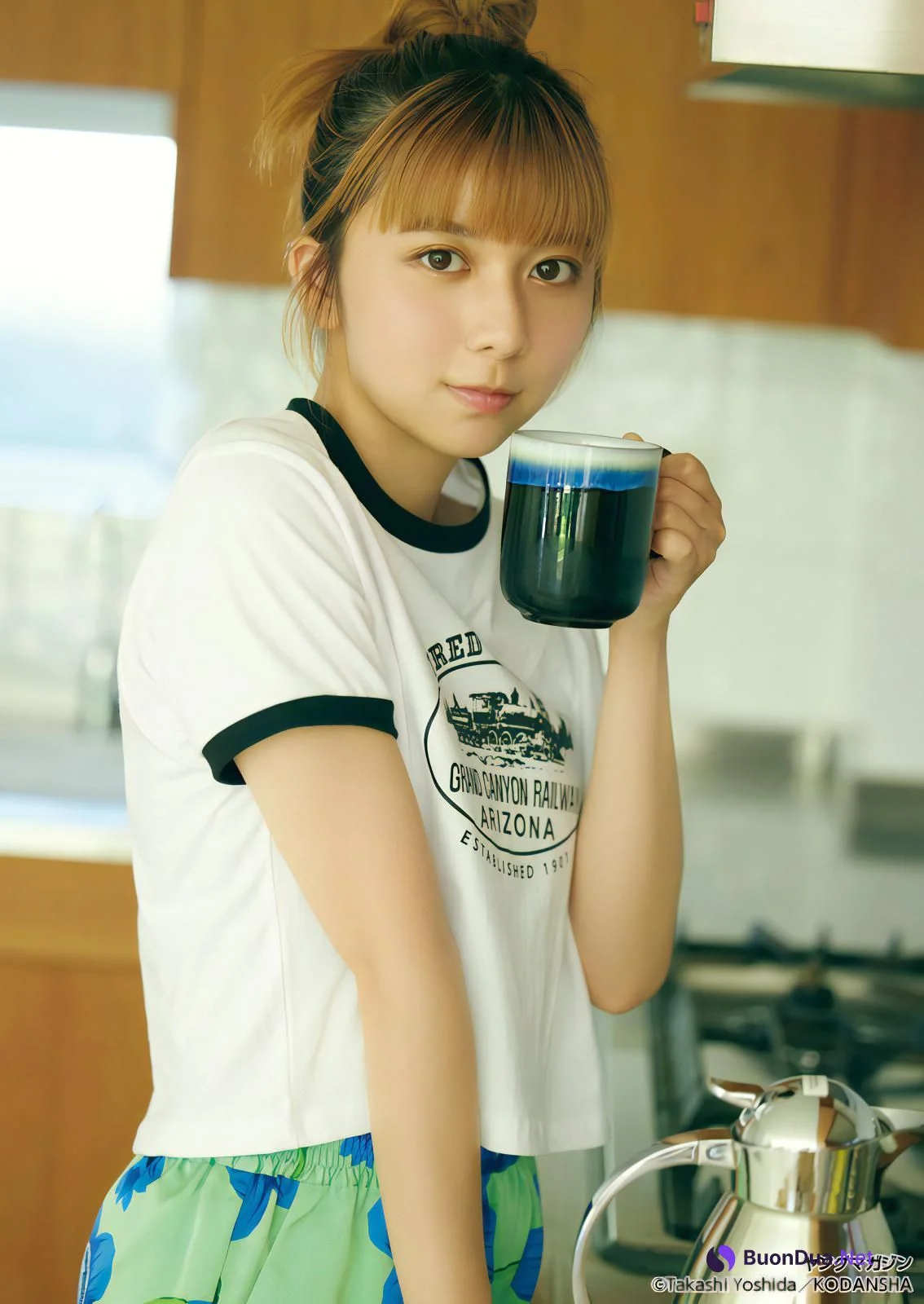 Moka Kamishiraishi 上白石萌歌, Young Magazine 2023 No.45 (ヤングマガジン 2023年45号) - รูปภาพ 10