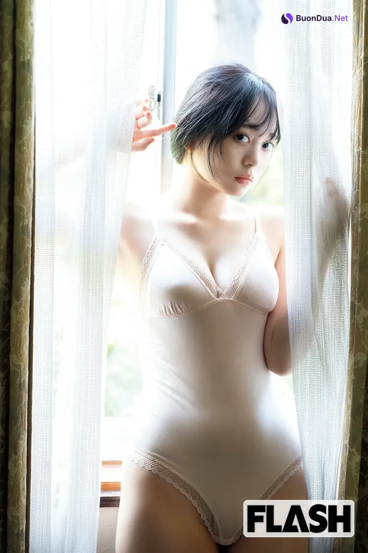 Momo Inoue 井上もも, Mai Horai 蓬莱舞, Sakura Imai 今井春花, FLASH 2025.11.04 (フラッシュ 2025年11月4日号) - 사진 16