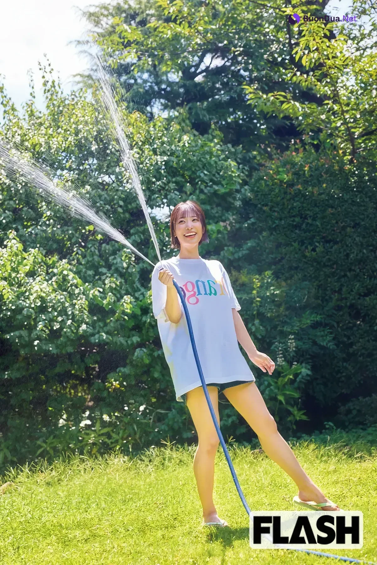 Momo Inoue 井上もも, Mai Horai 蓬莱舞, Sakura Imai 今井春花, FLASH 2025.11.04 (フラッシュ 2025年11月4日号) - 사진 19