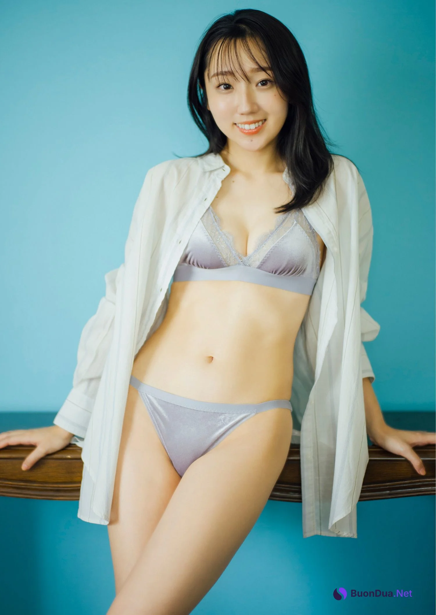 Momo Miyazawa 宮澤杏, Young Jump 2024 No.40 (ヤングジャンプ 2024年40号) - Photo 12