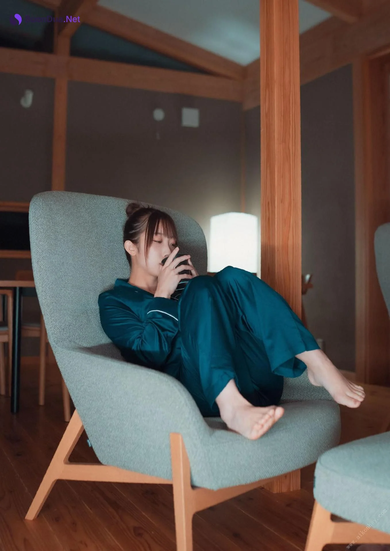 Momo Taiga 大河もも, グラビア写真集 「旬」 Set.03 - Photo 15