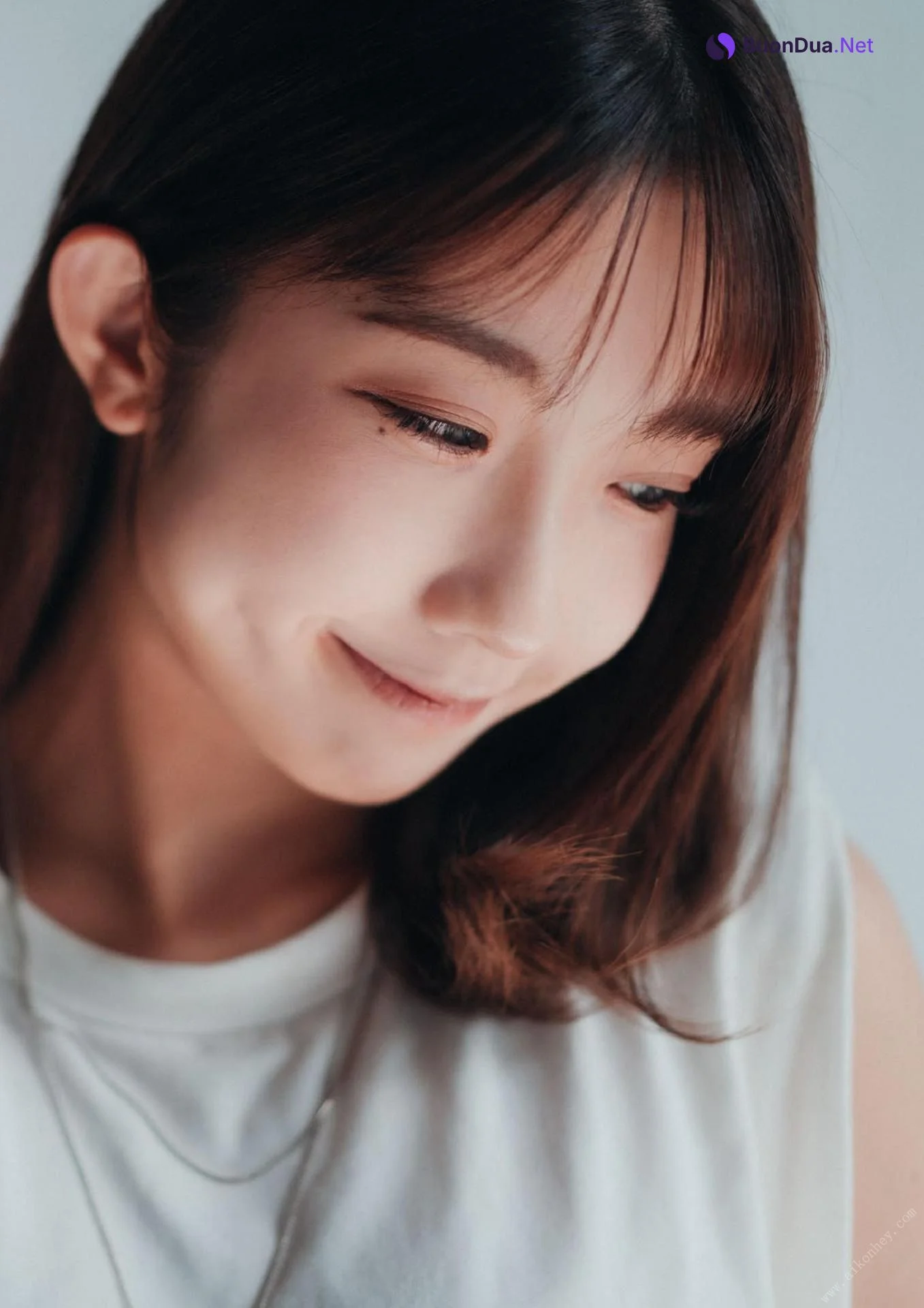 Momo Taiga 大河もも, グラビア写真集 「旬」 Set.03 - Photo 2